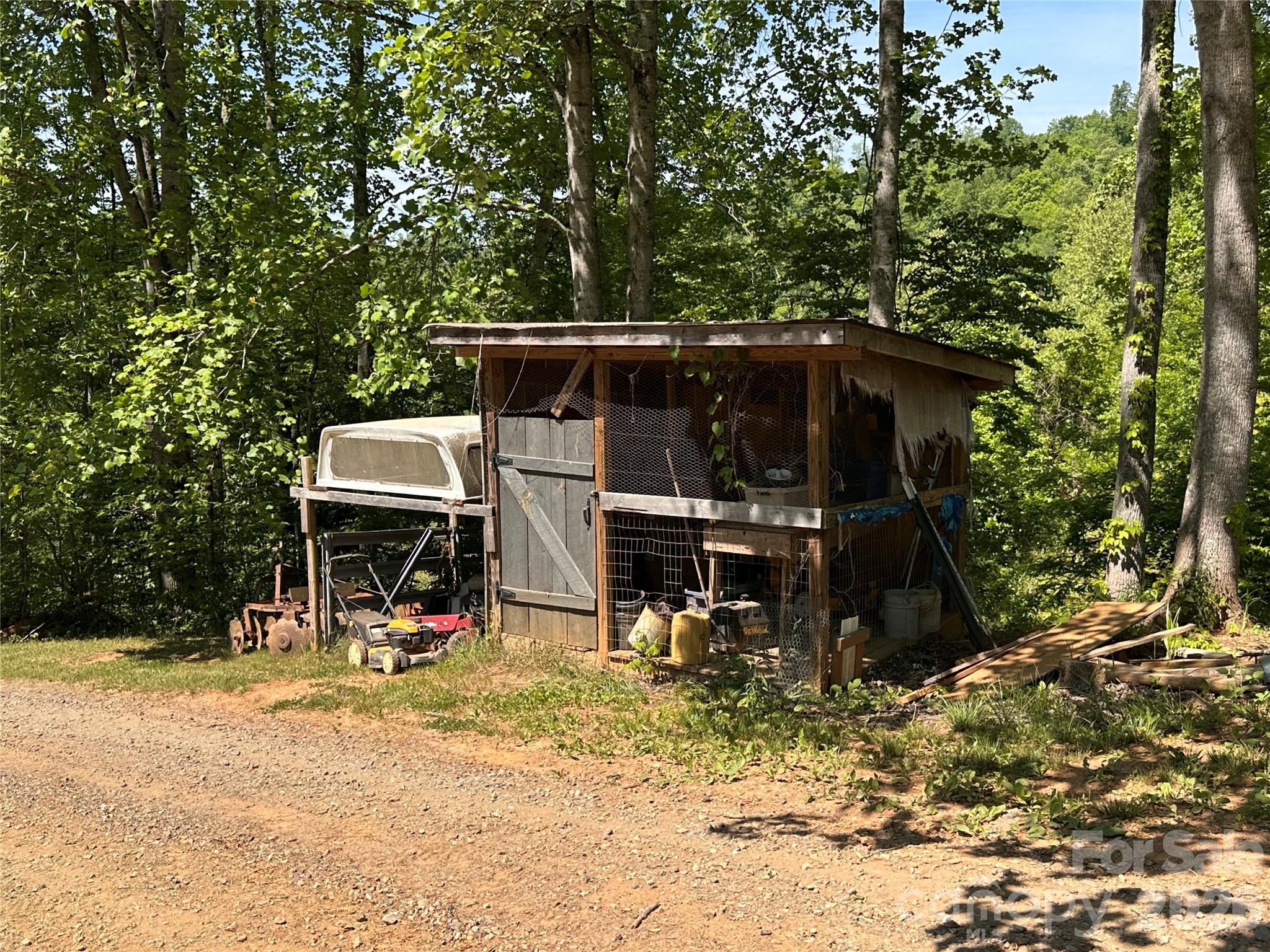 2825 Harrell Hill Road Property Photo 25