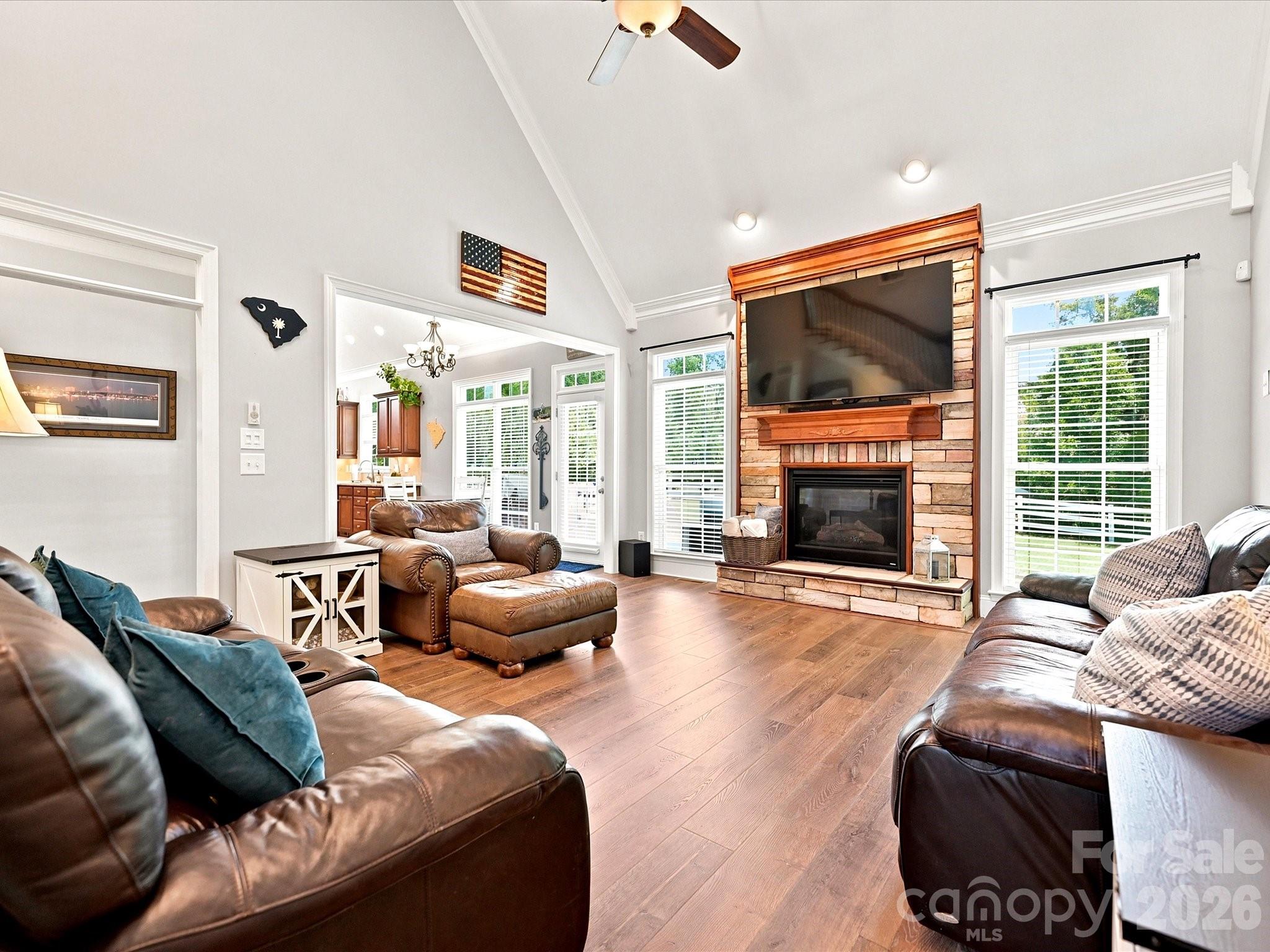 305 Spurs Court Property Photo 3