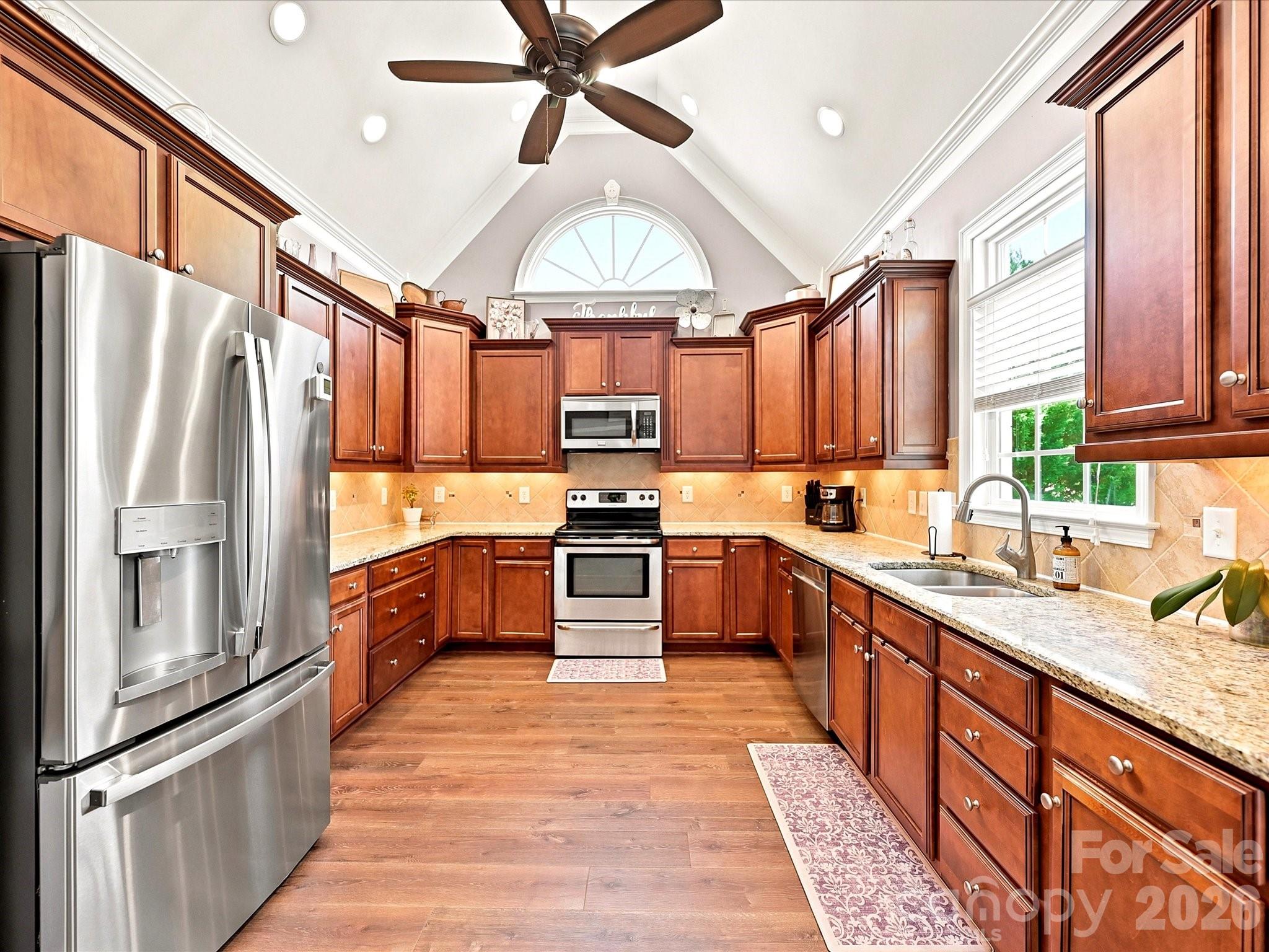 305 Spurs Court Property Photo 11