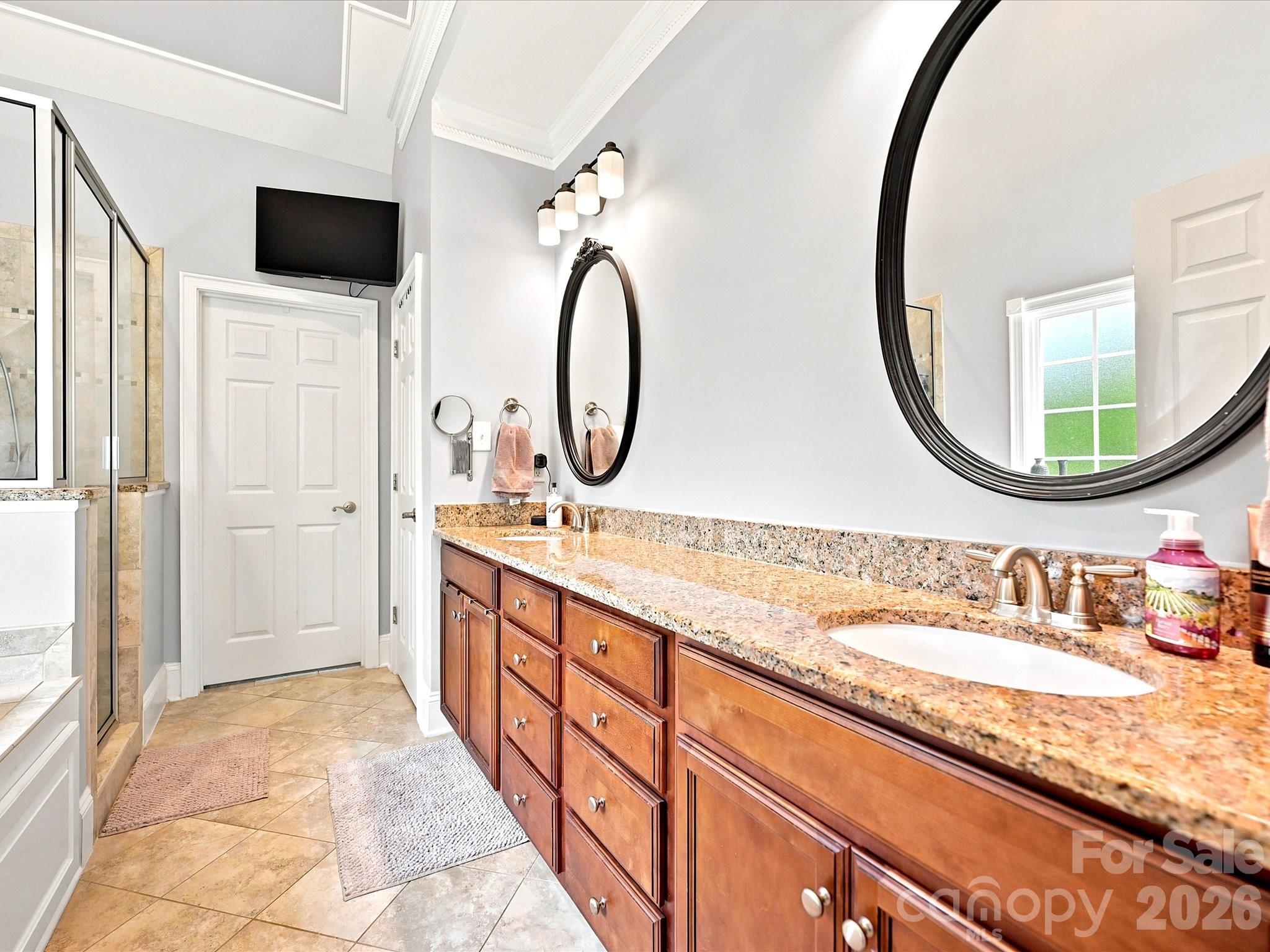 305 Spurs Court Property Photo 16