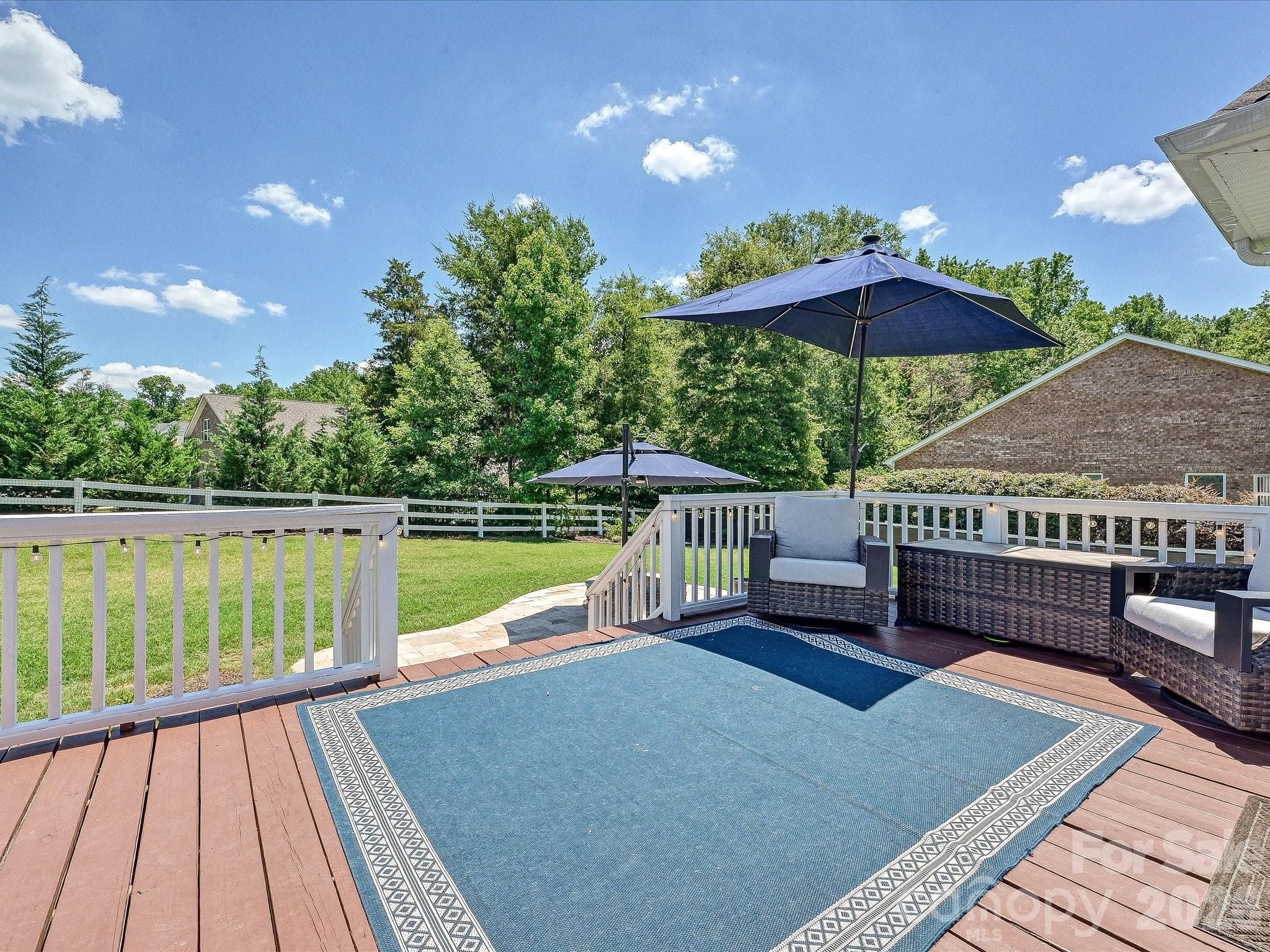 305 Spurs Court Property Photo 19
