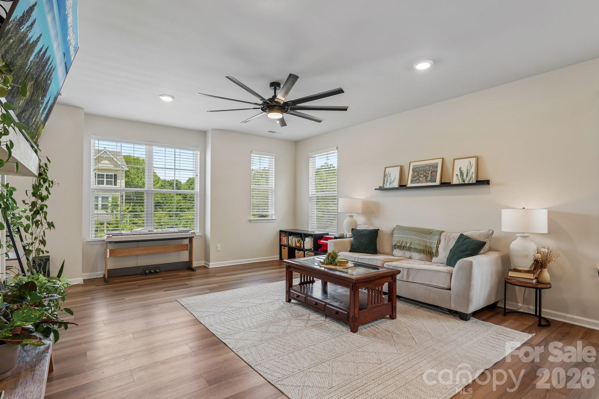 10122 Hemingway Place Property Photo 6