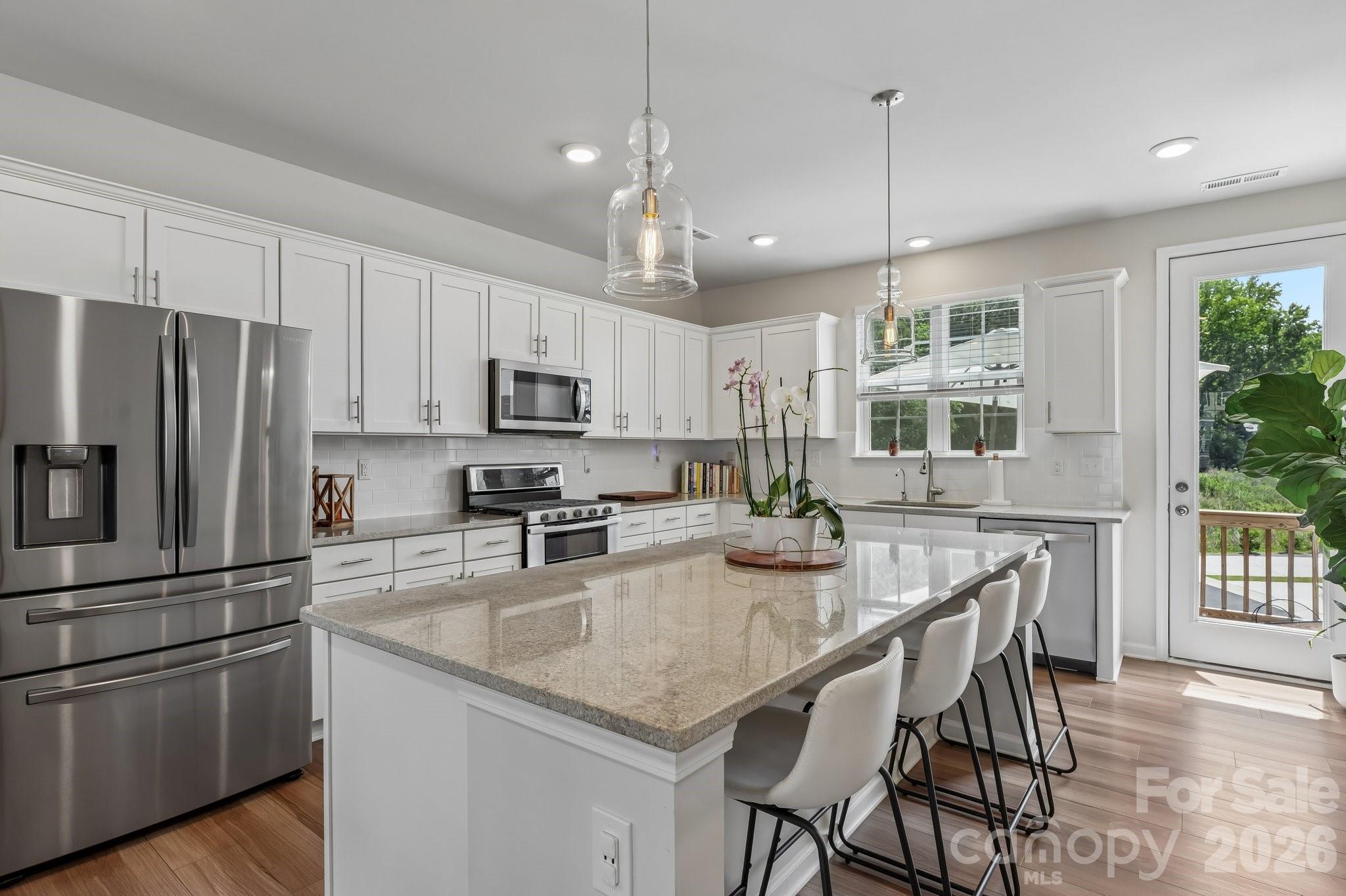 10122 Hemingway Place Property Photo 12