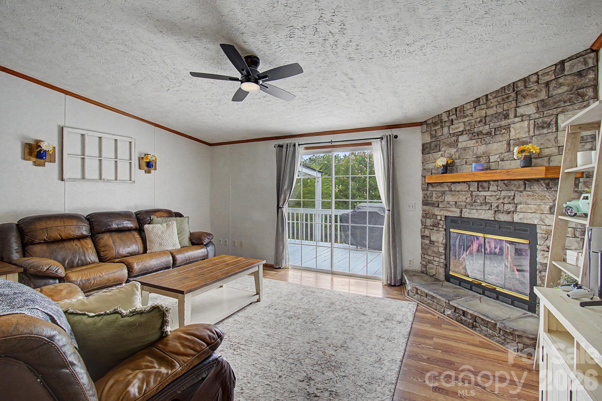 22 Sweet Briar Path Way Property Photo 2