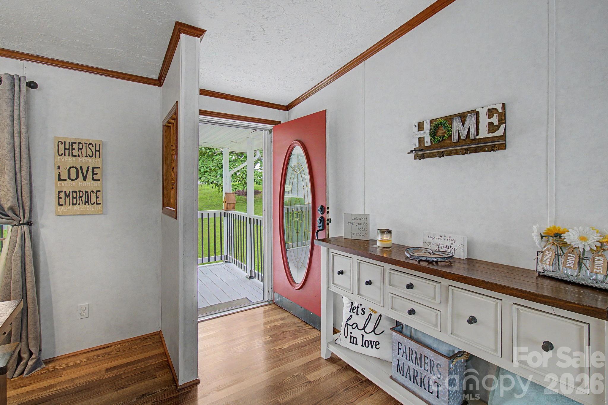 22 Sweet Briar Path Way Property Photo 4