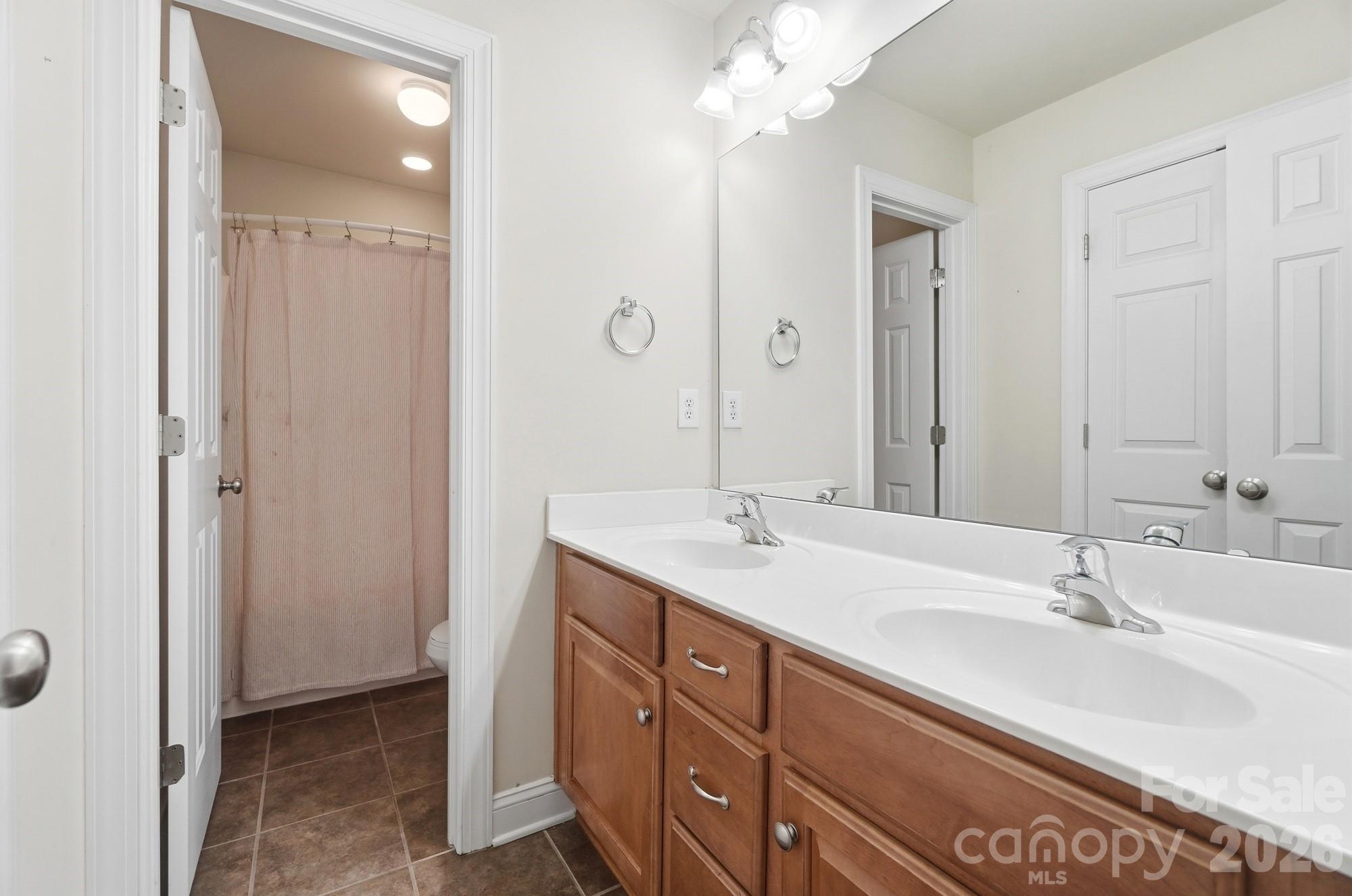 9915 Nicole Lane Property Photo 29