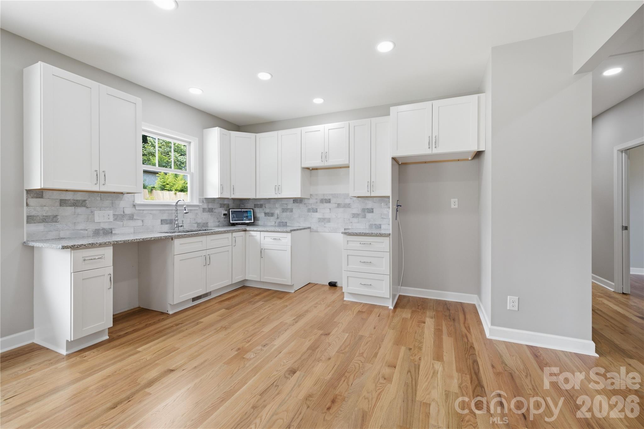 404 Williamson Street Property Photo 12