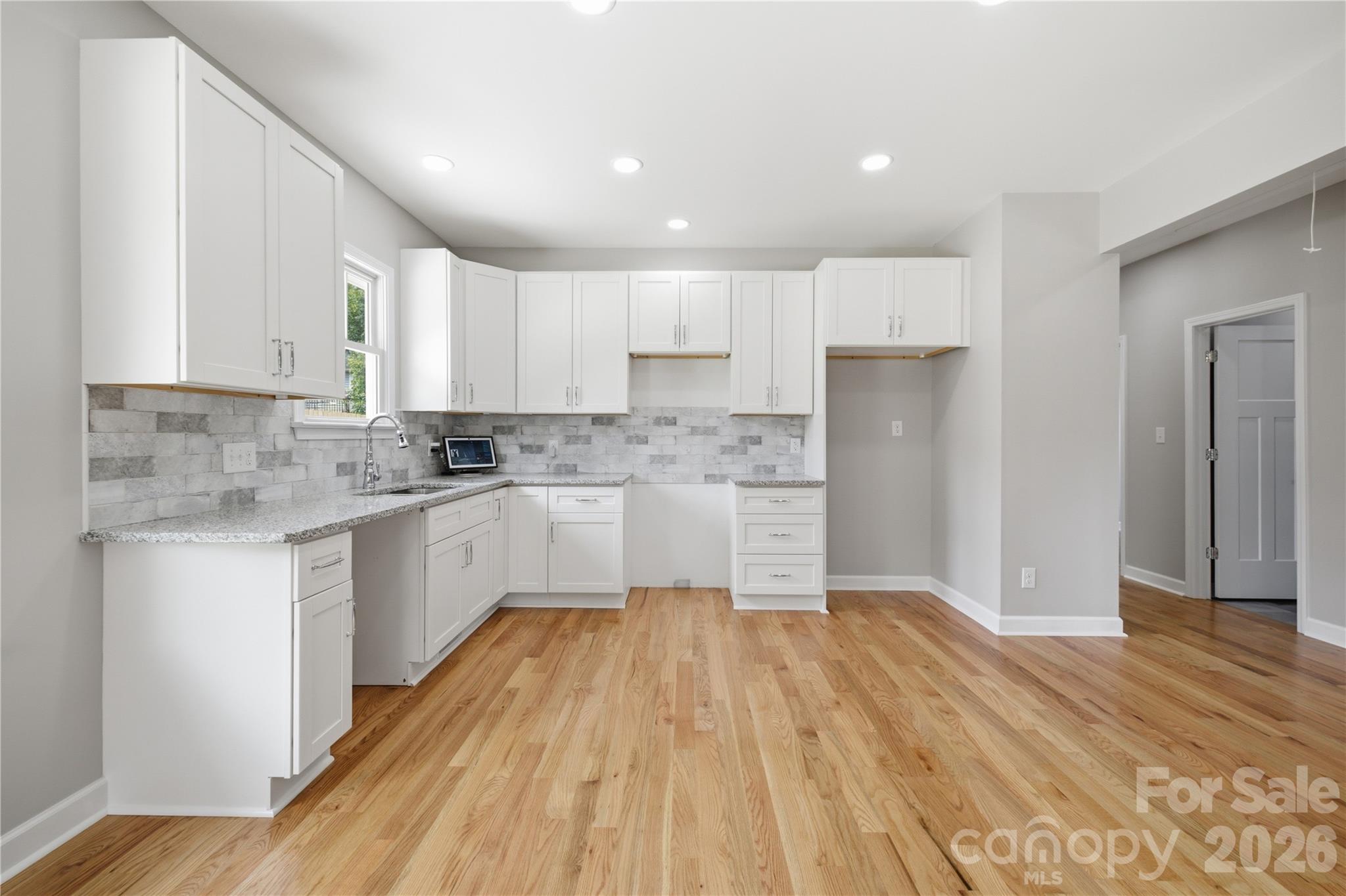 404 Williamson Street Property Photo 14