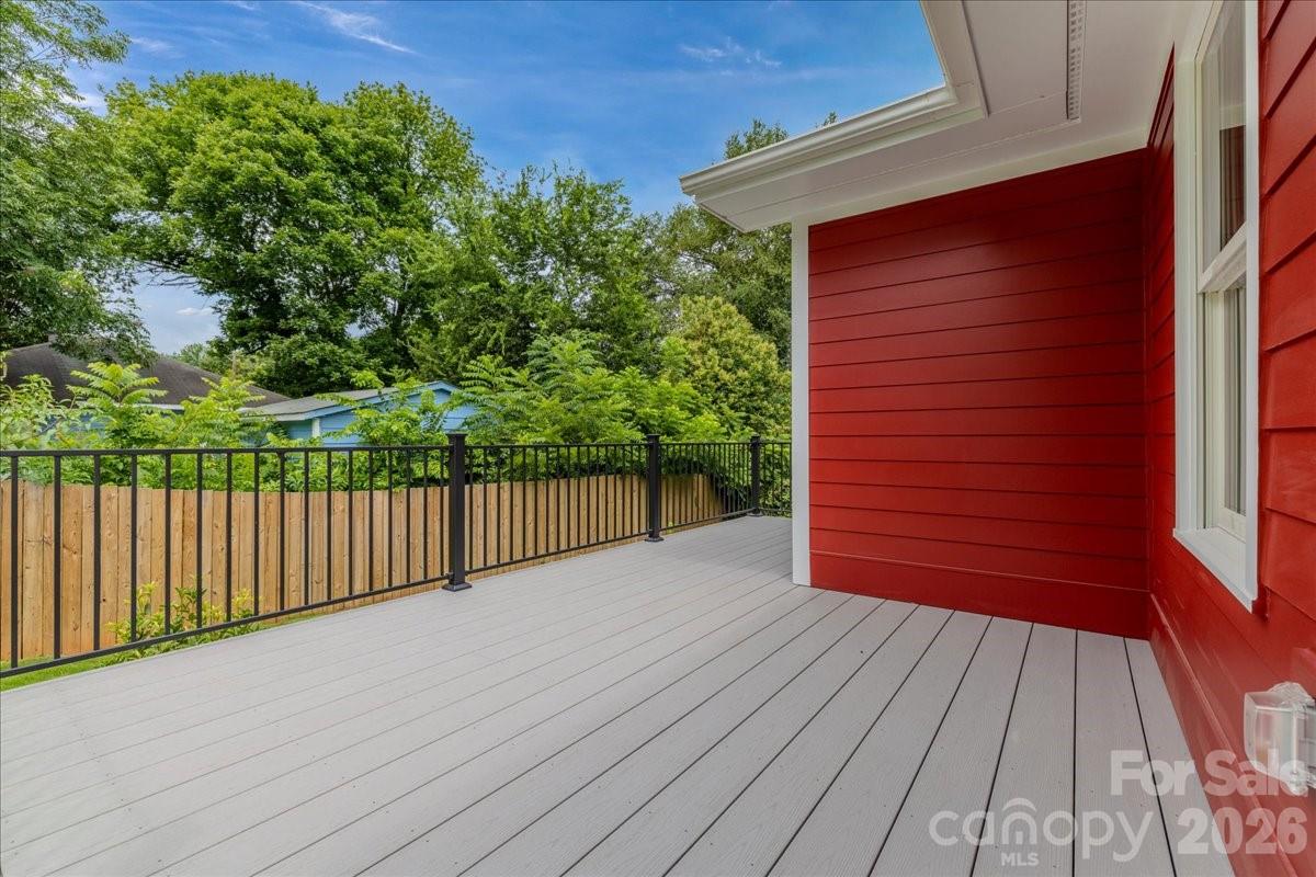 404 Williamson Street Property Photo 38