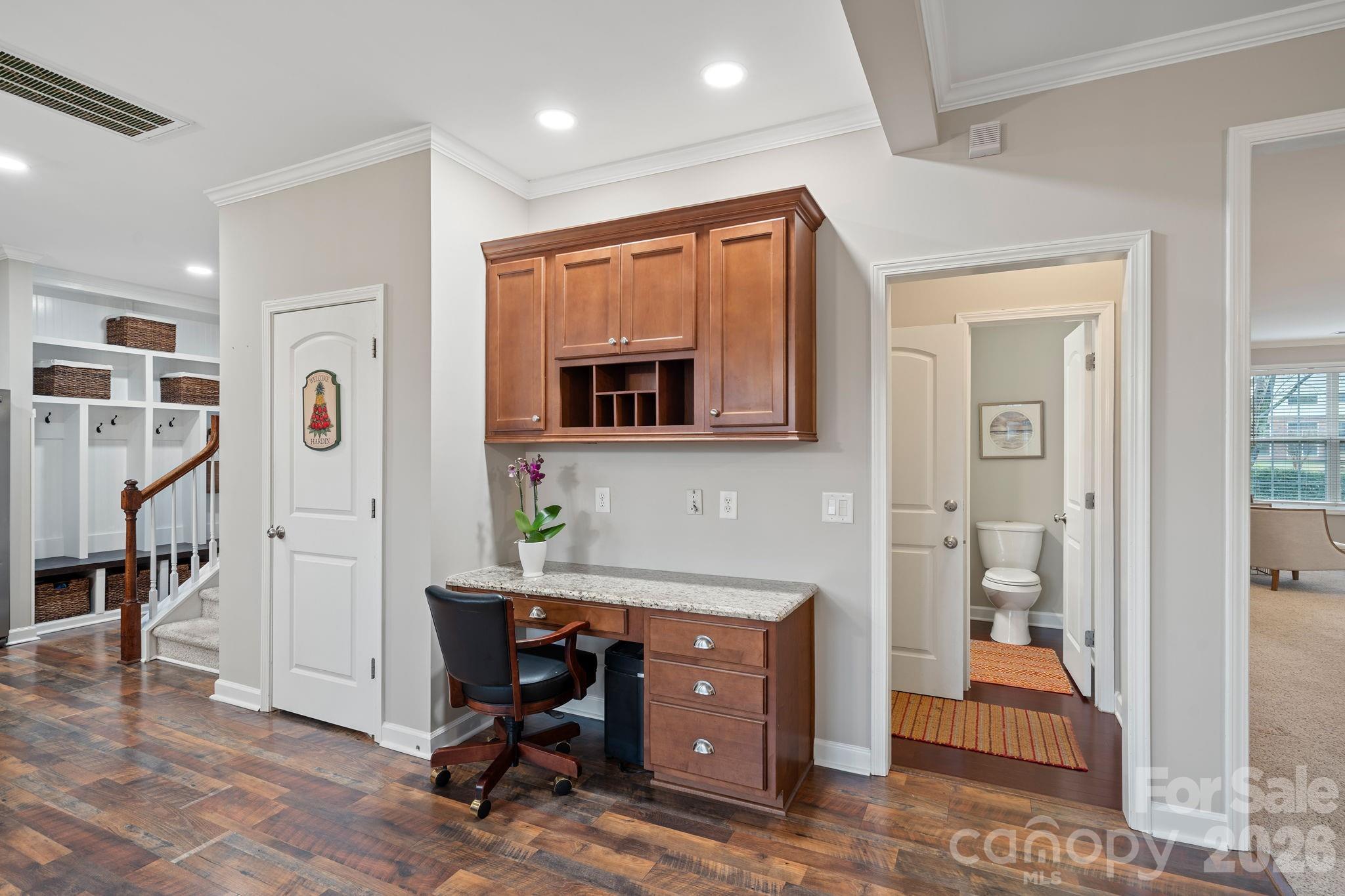 5054 Karriker Court Property Photo 16