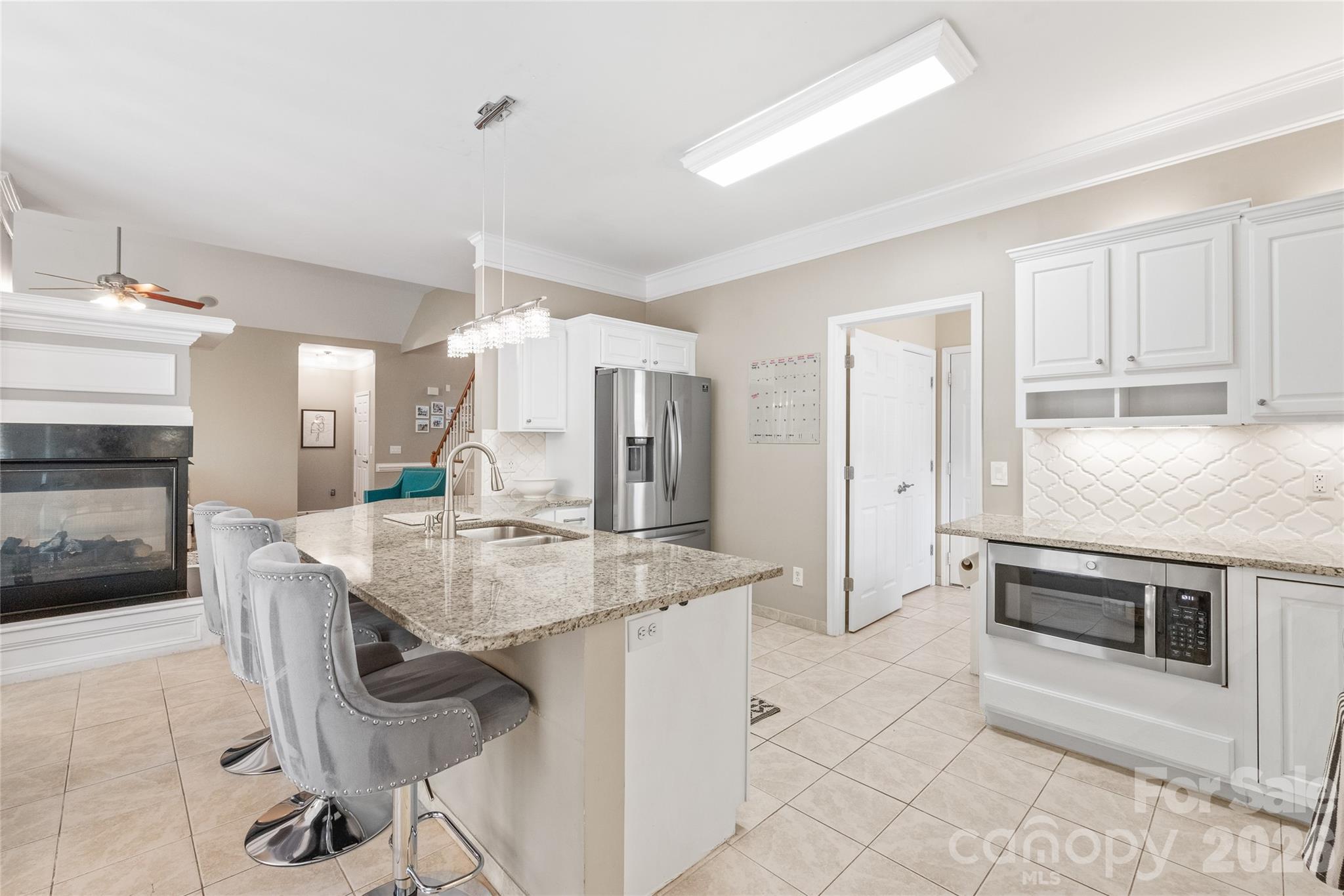 11786 Crossroads Place Property Photo 14