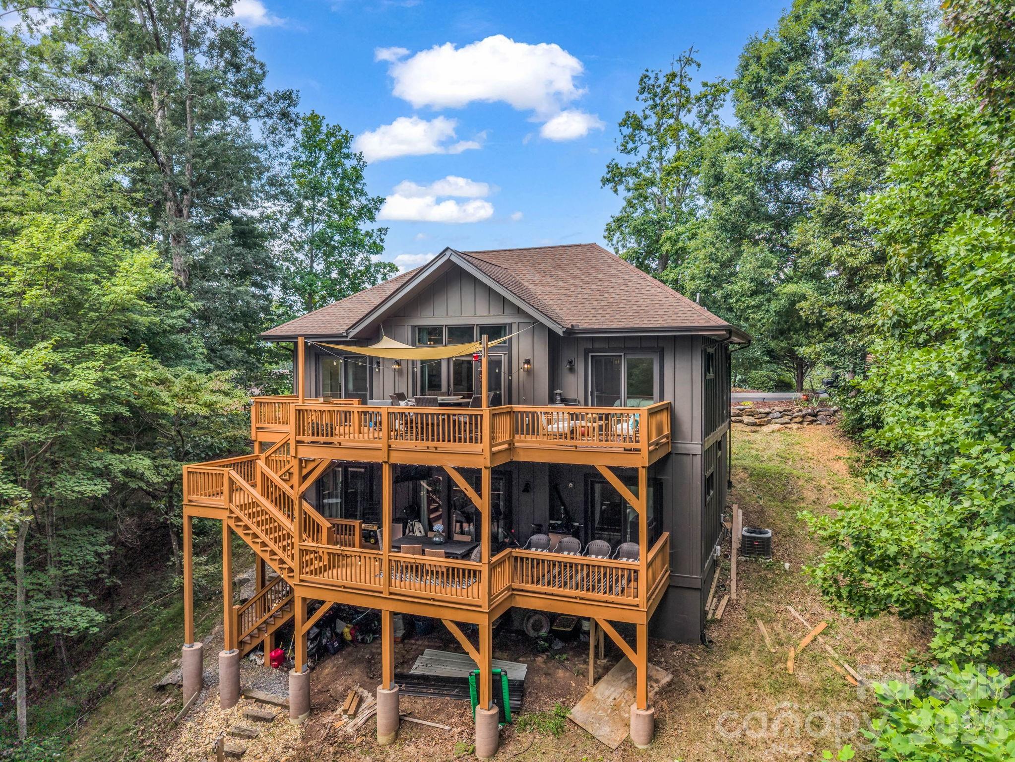 274 Hawks Nest Trail Property Photo 10