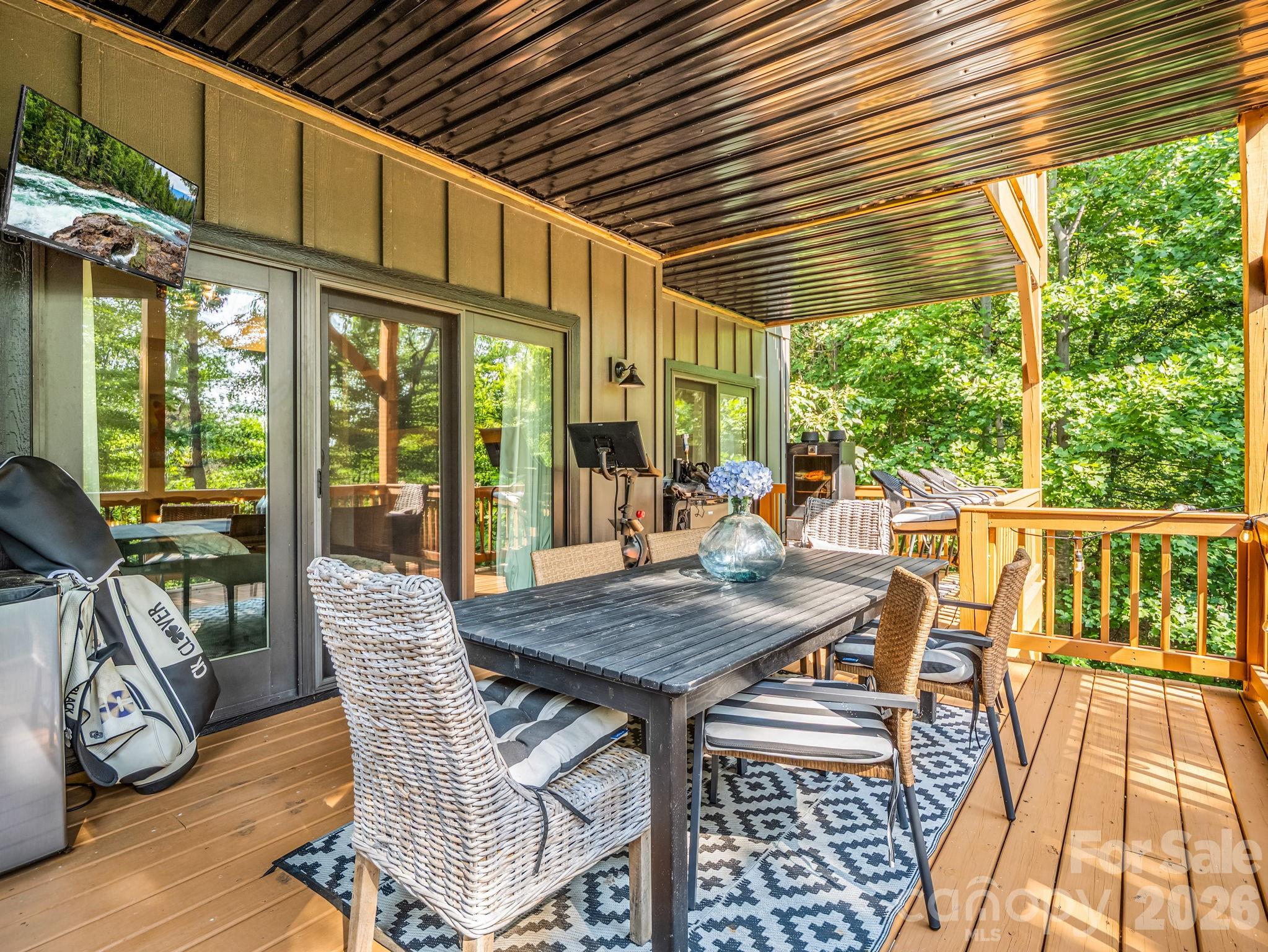 274 Hawks Nest Trail Property Photo 42