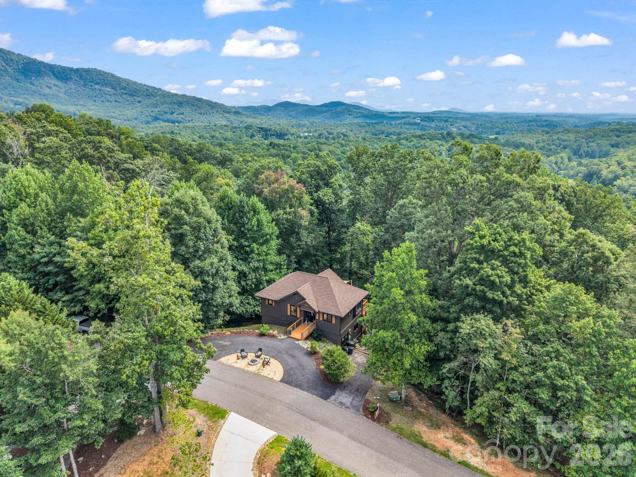 274 Hawks Nest Trail Property Photo 45