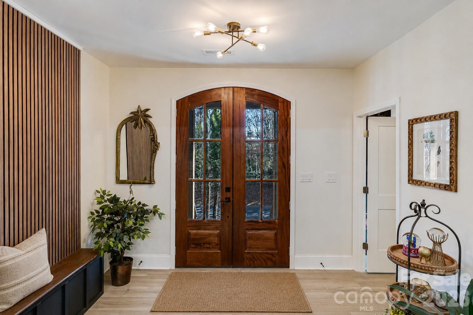 16 Tanglewood Road Property Photo 2