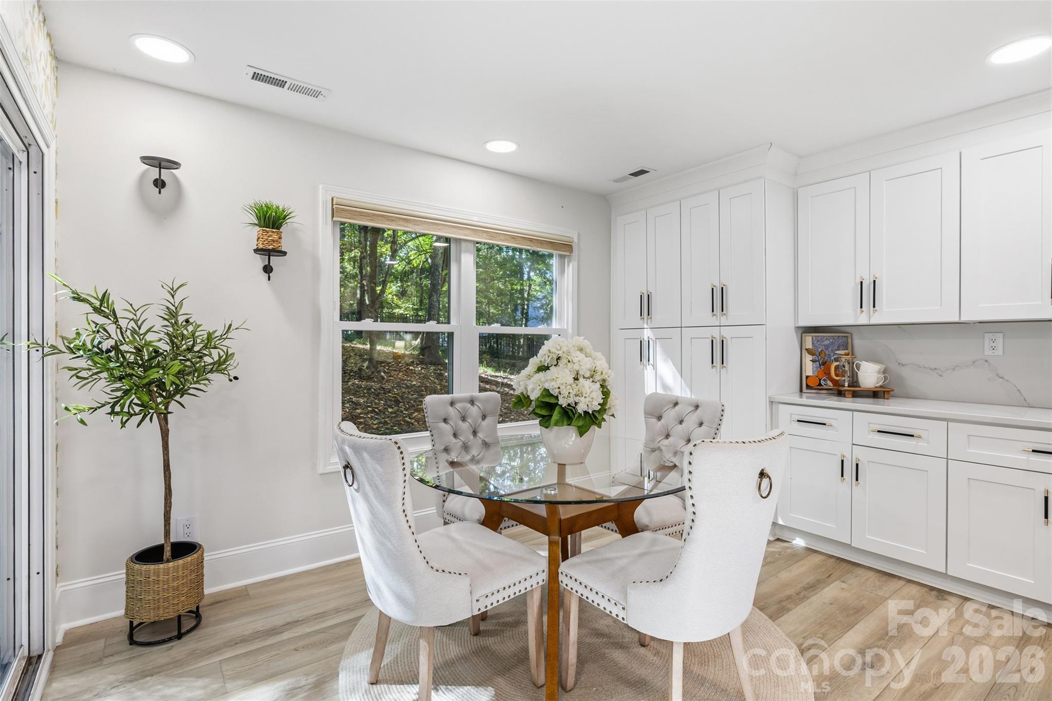 16 Tanglewood Road Property Photo 10