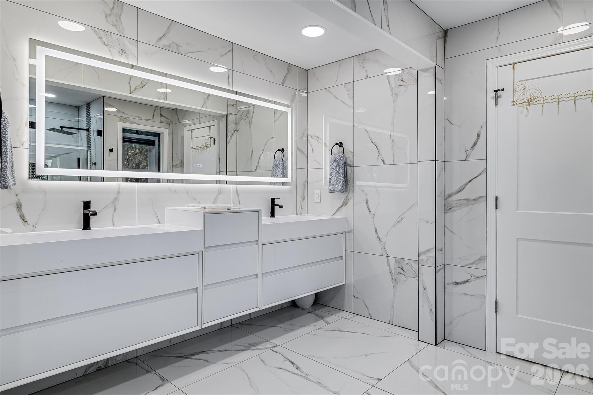 16 Tanglewood Road Property Photo 11
