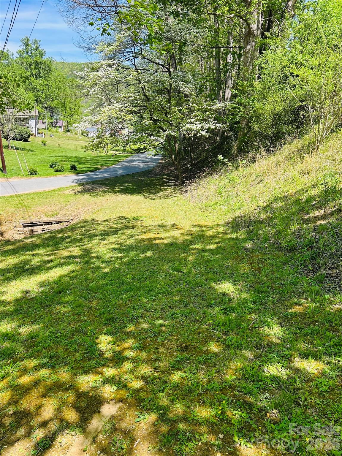 128 W Orchard Street Property Photo 6