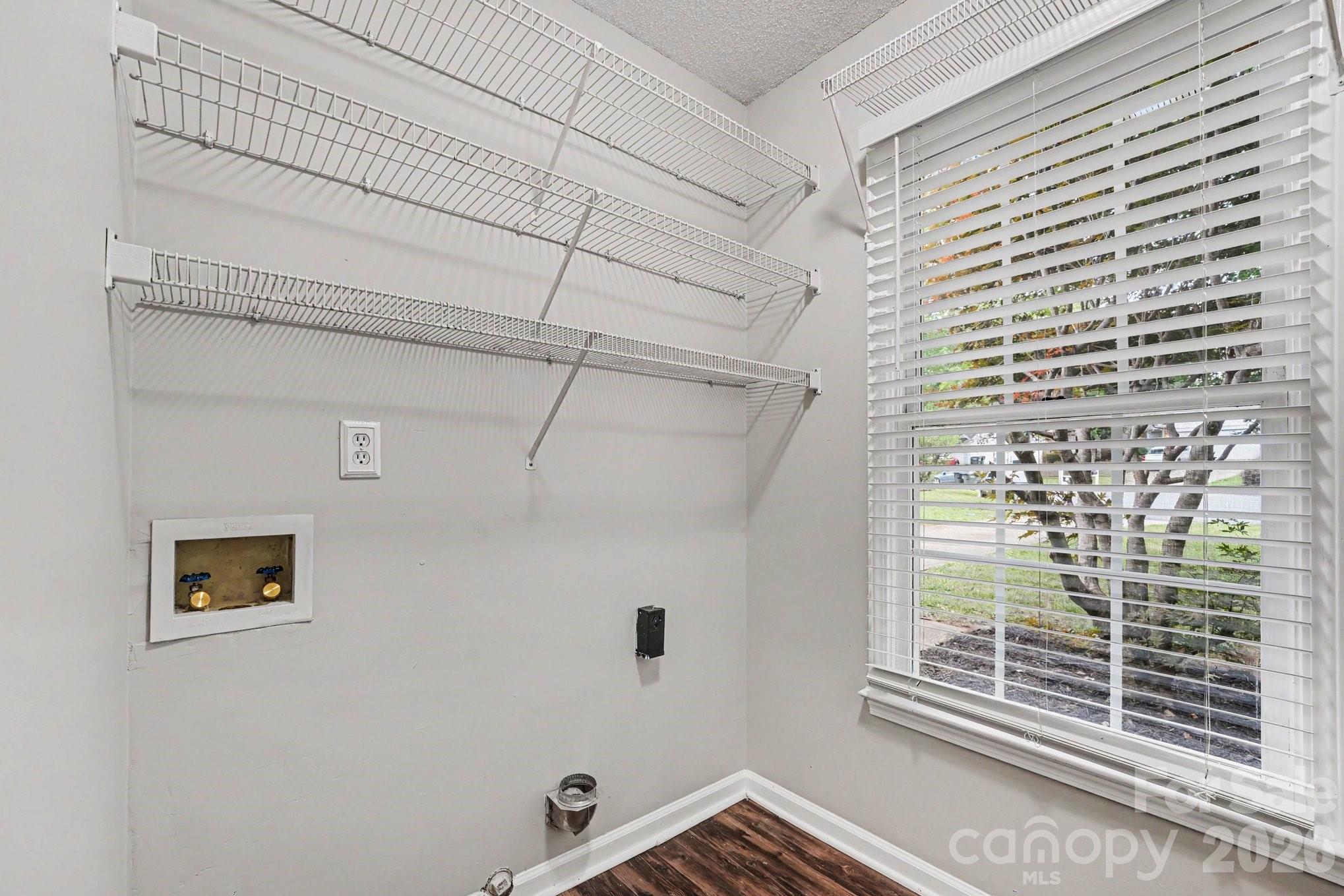 4106 Woodbury Terrace Property Photo 17