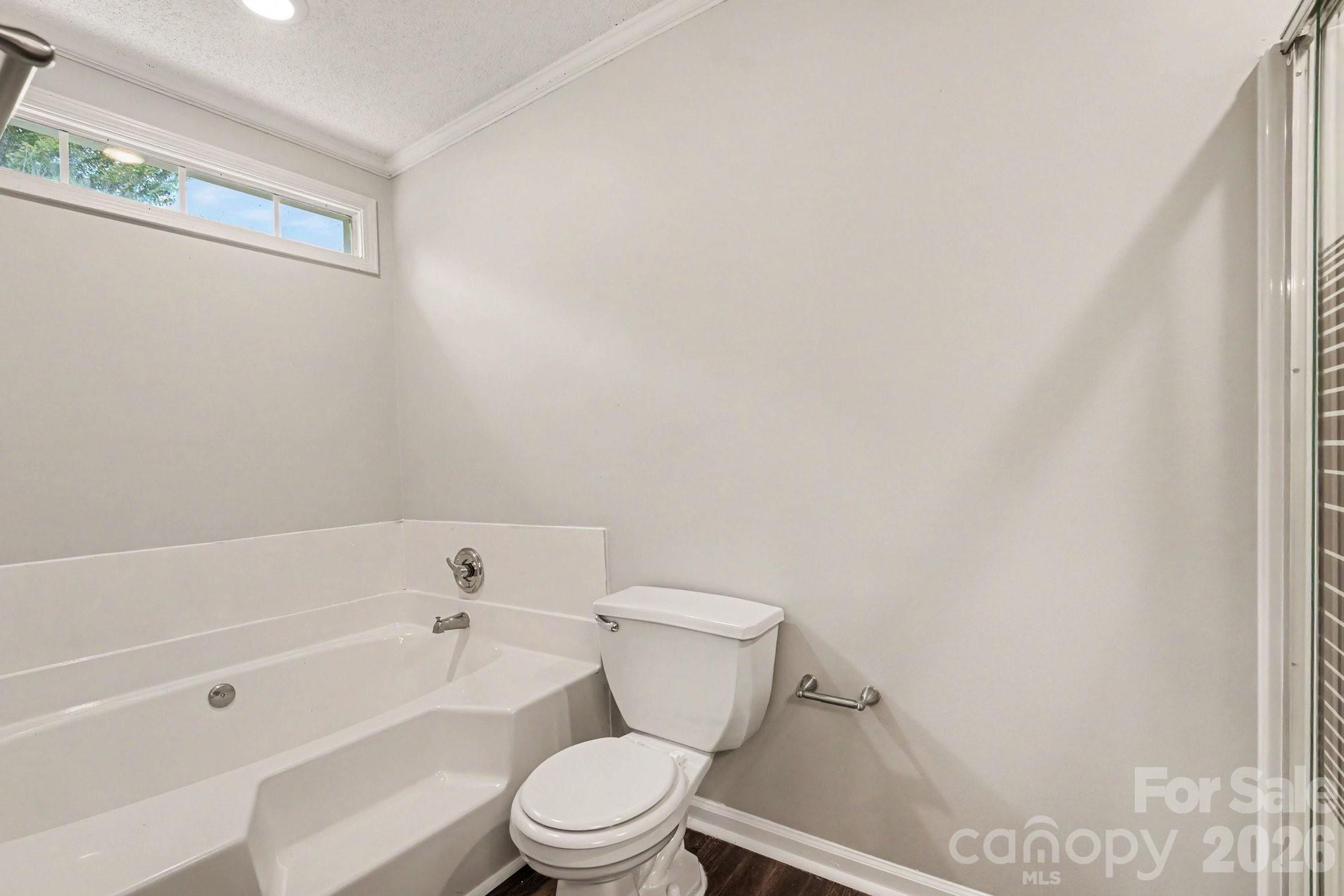 4106 Woodbury Terrace Property Photo 19