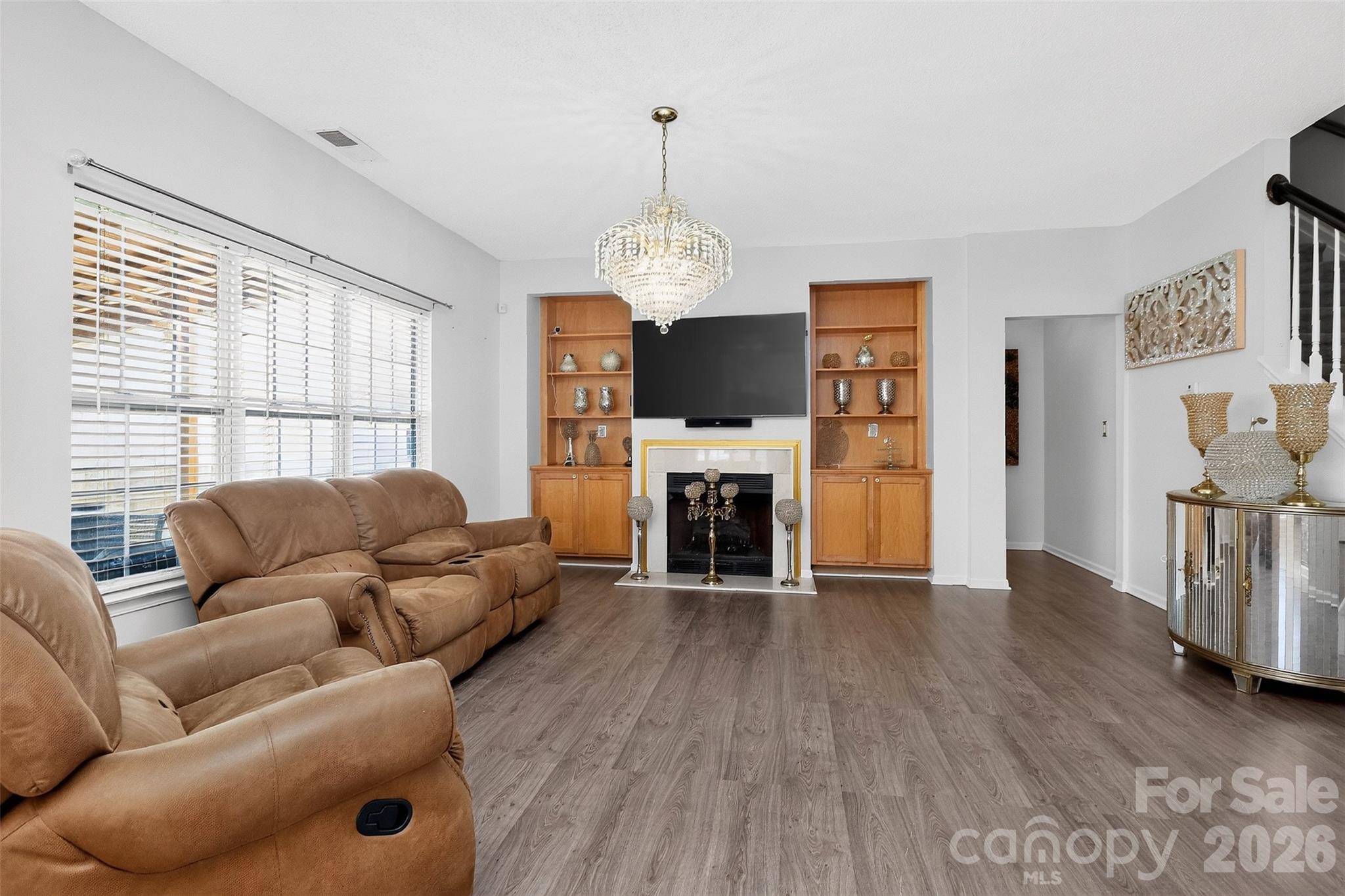 7613 Deluca Drive Property Photo 10