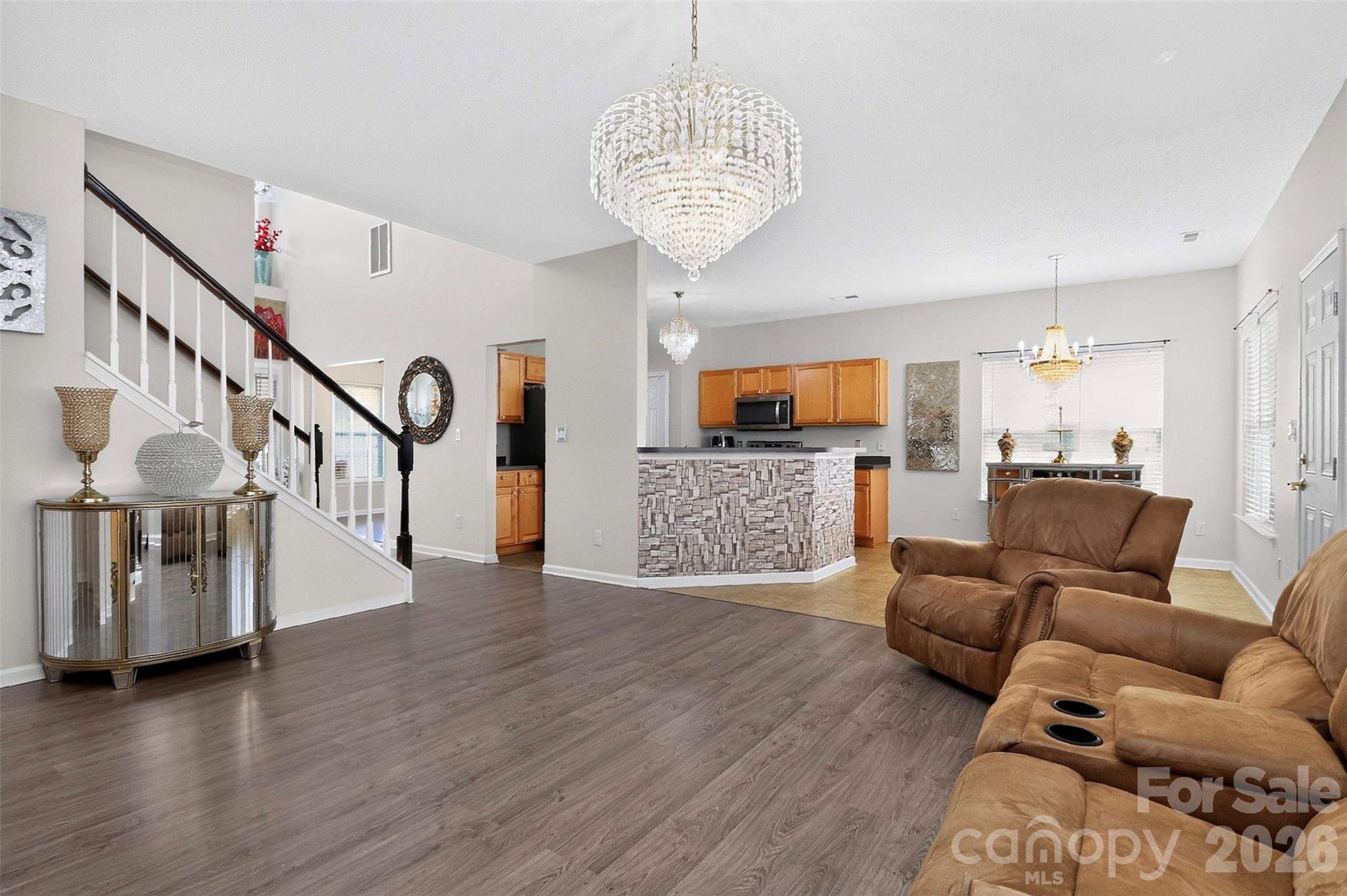 7613 Deluca Drive Property Photo 12