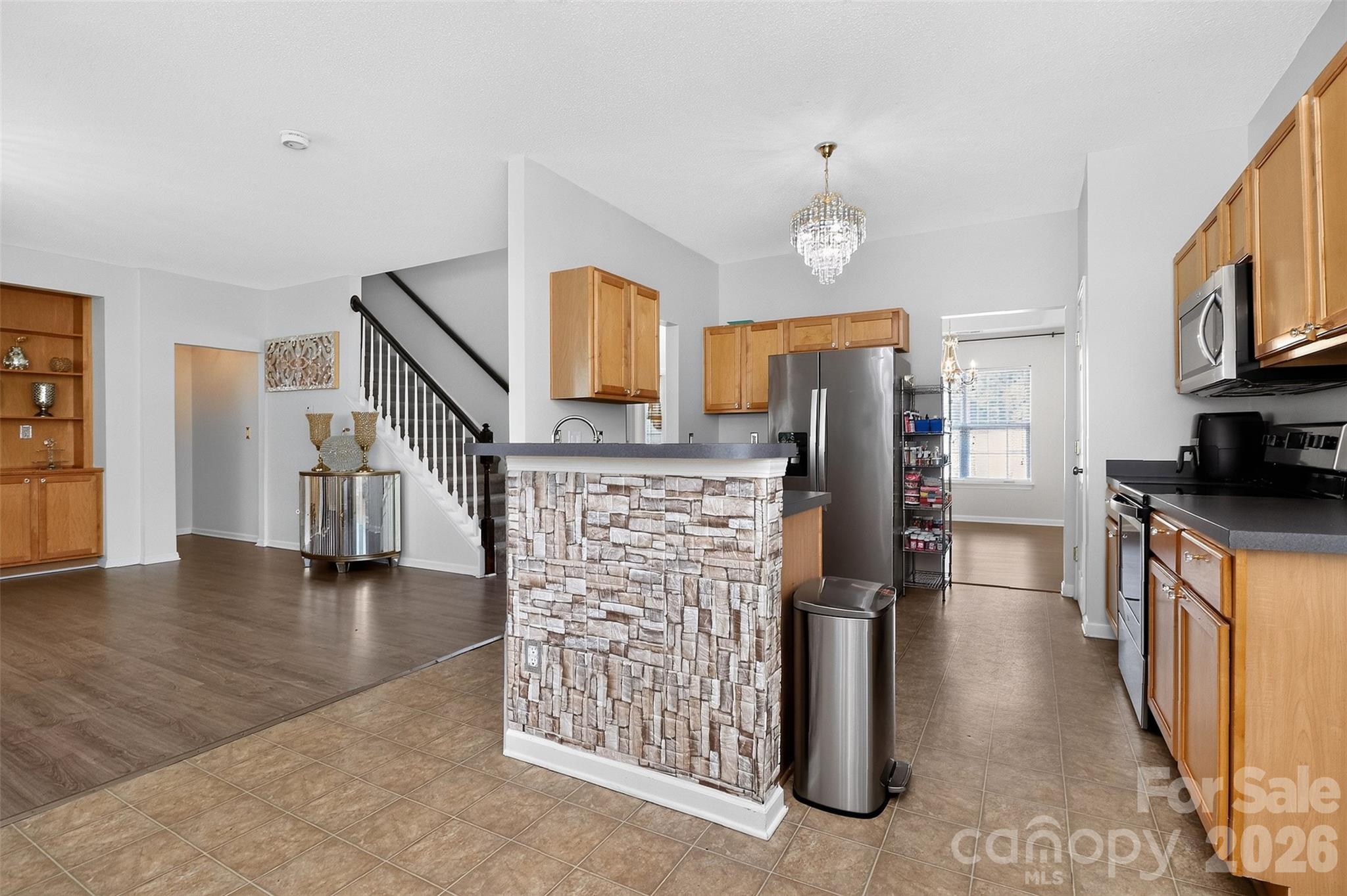 7613 Deluca Drive Property Photo 17