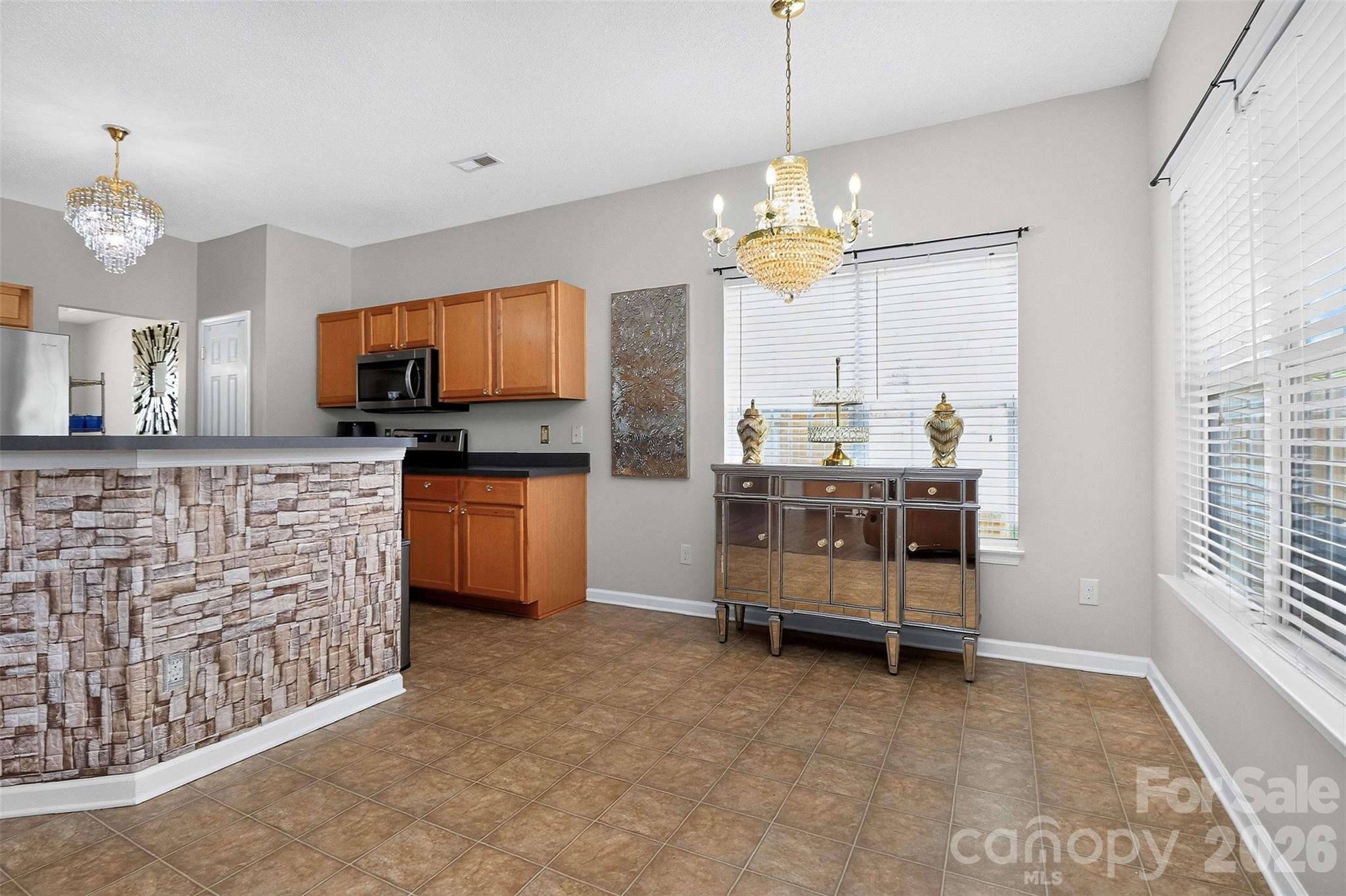 7613 Deluca Drive Property Photo 19
