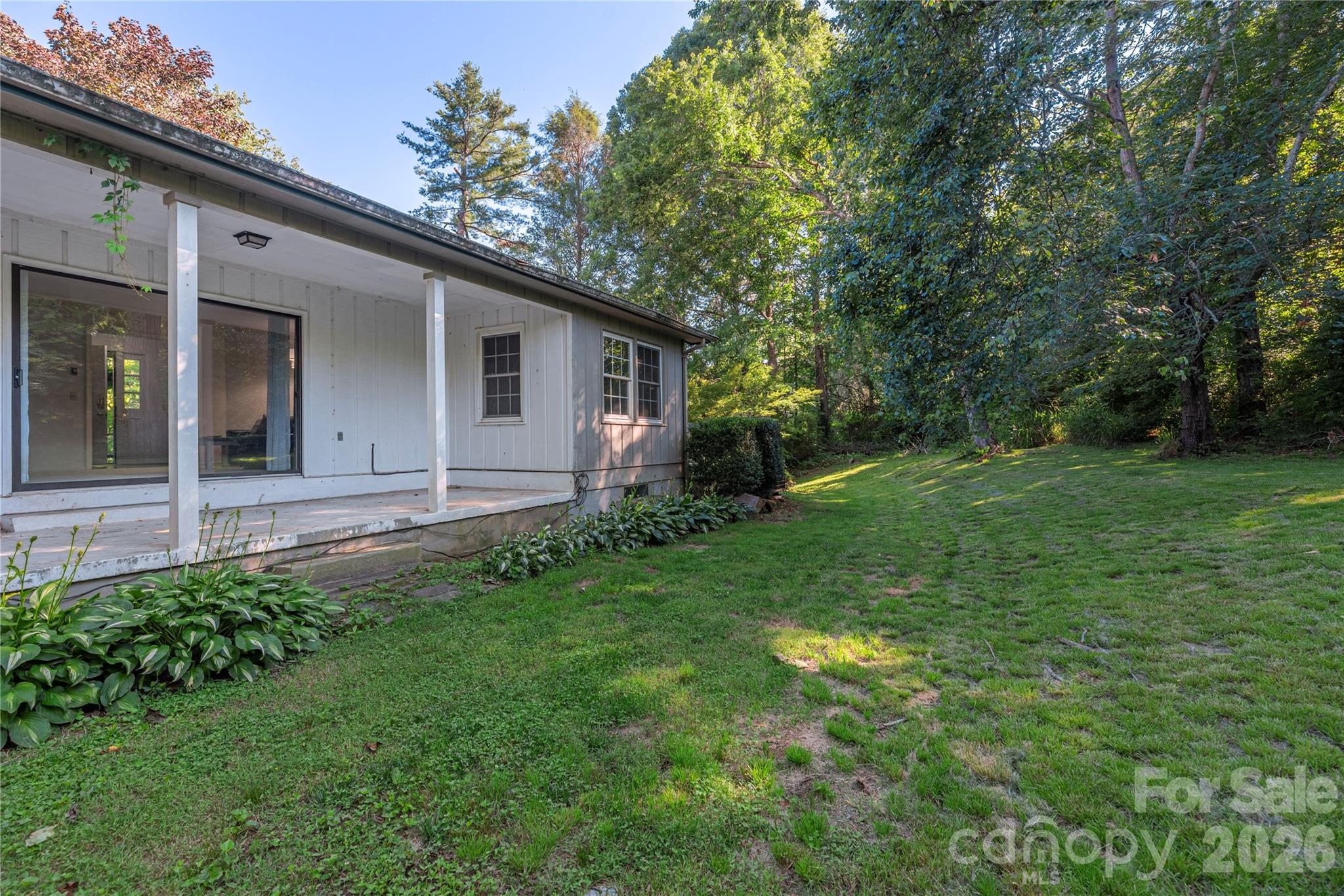 142 Whisperwood Drive 19 Property Photo 2