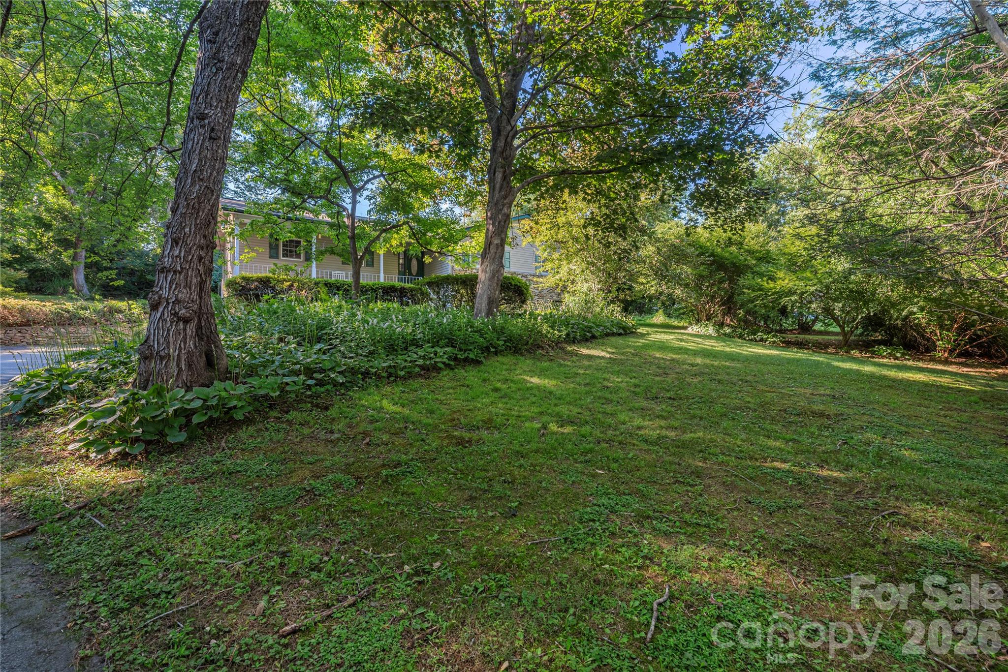 142 Whisperwood Drive 19 Property Photo 25