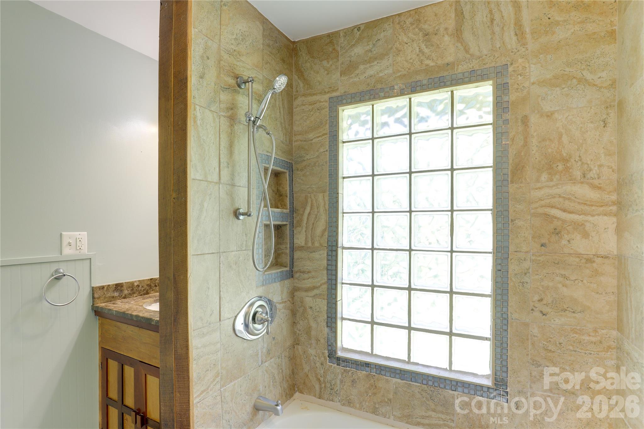 435 Mountain Cove Road Property Photo 21