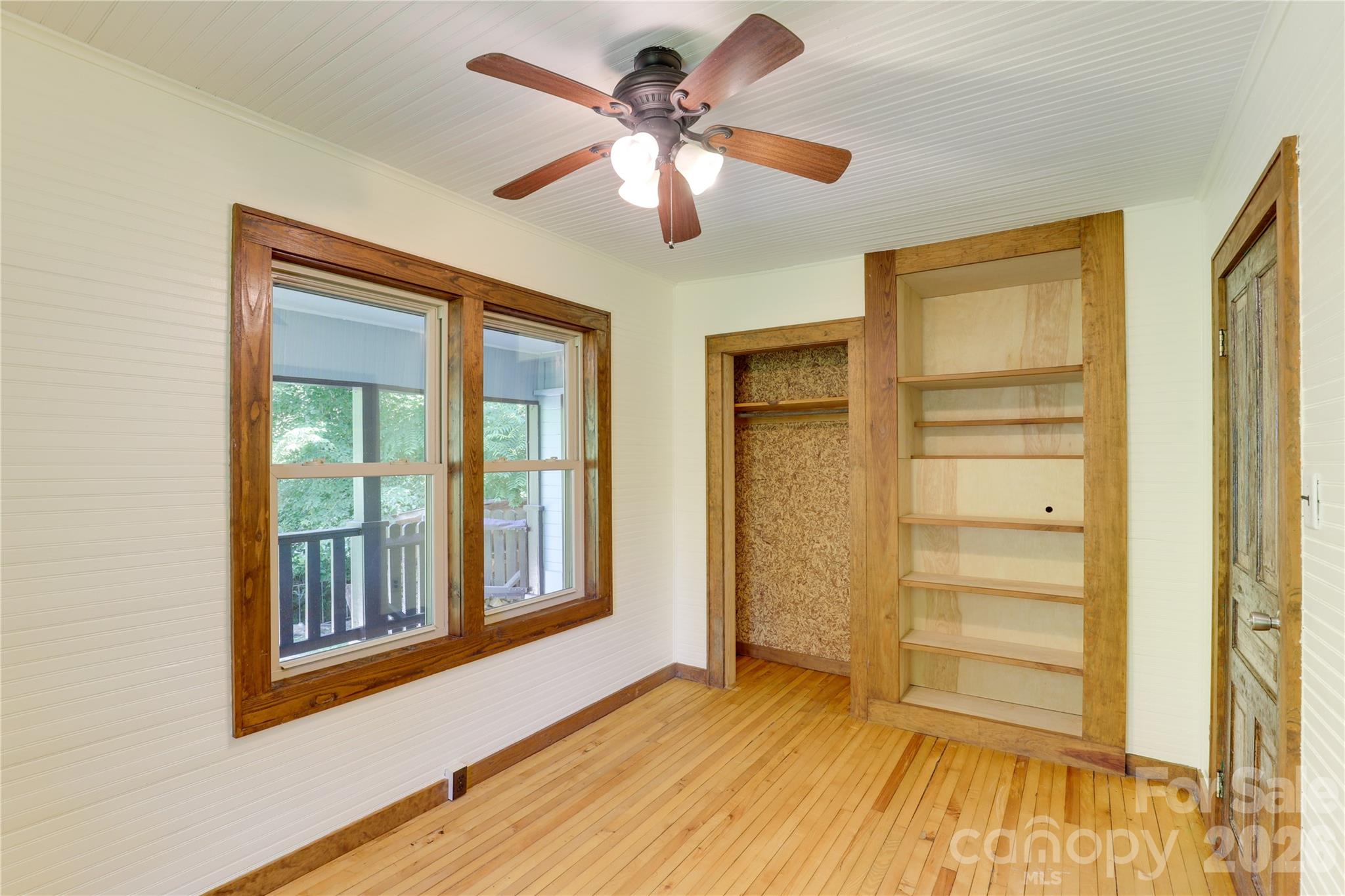 435 Mountain Cove Road Property Photo 22