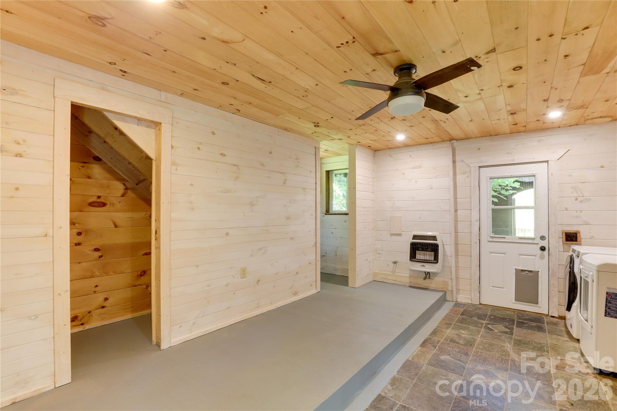 435 Mountain Cove Road Property Photo 27