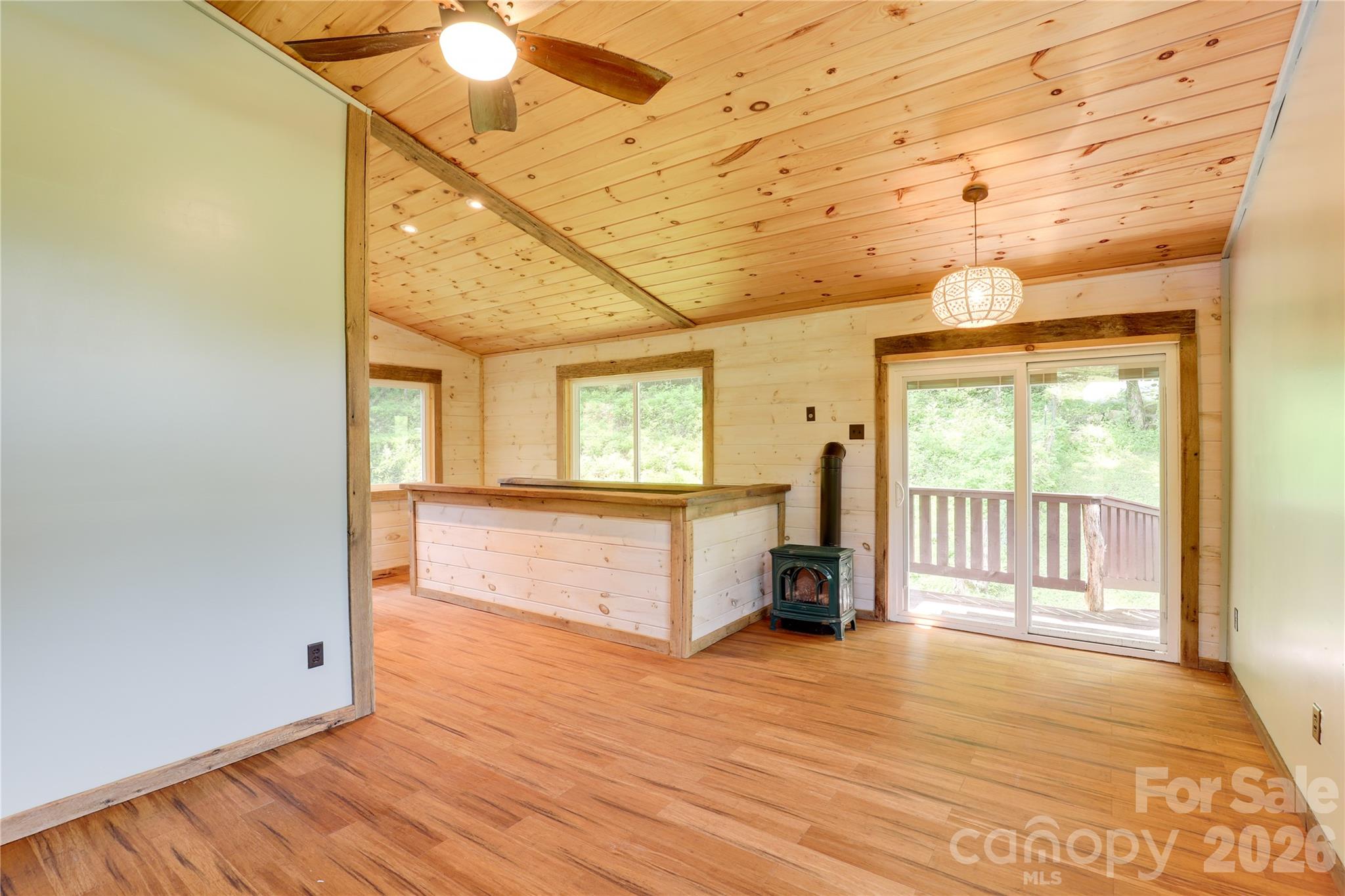 435 Mountain Cove Road Property Photo 29