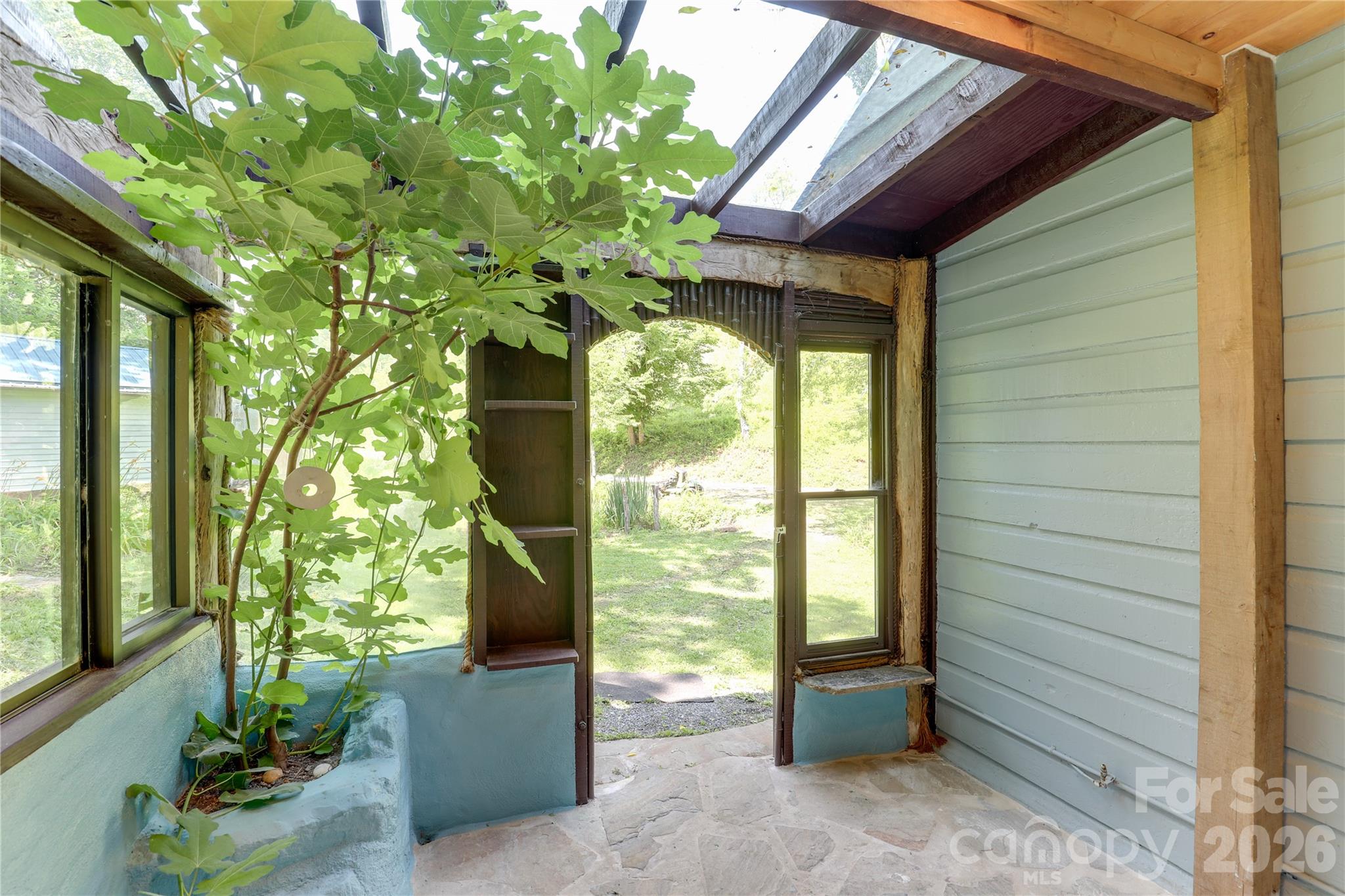435 Mountain Cove Road Property Photo 33