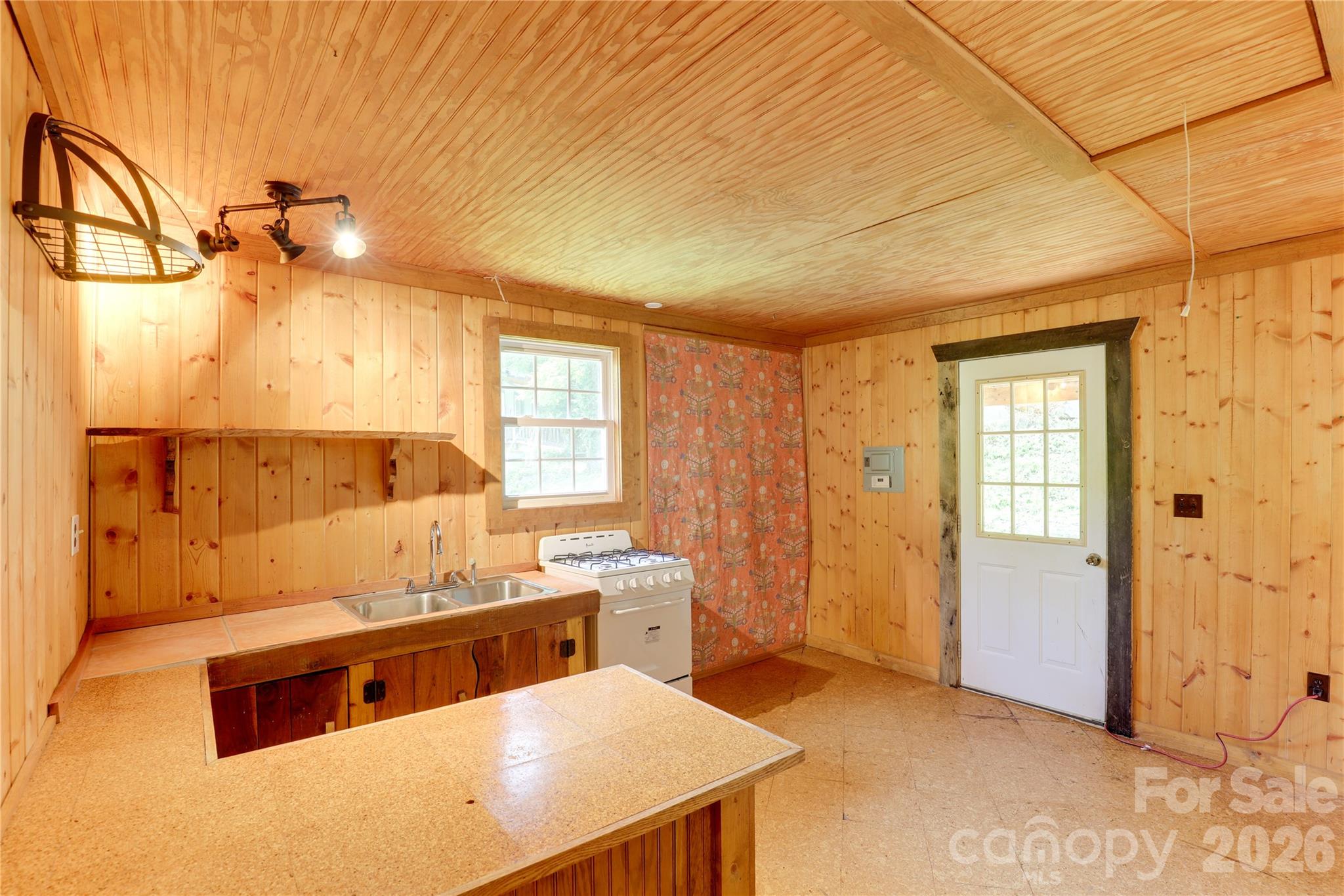 435 Mountain Cove Road Property Photo 41