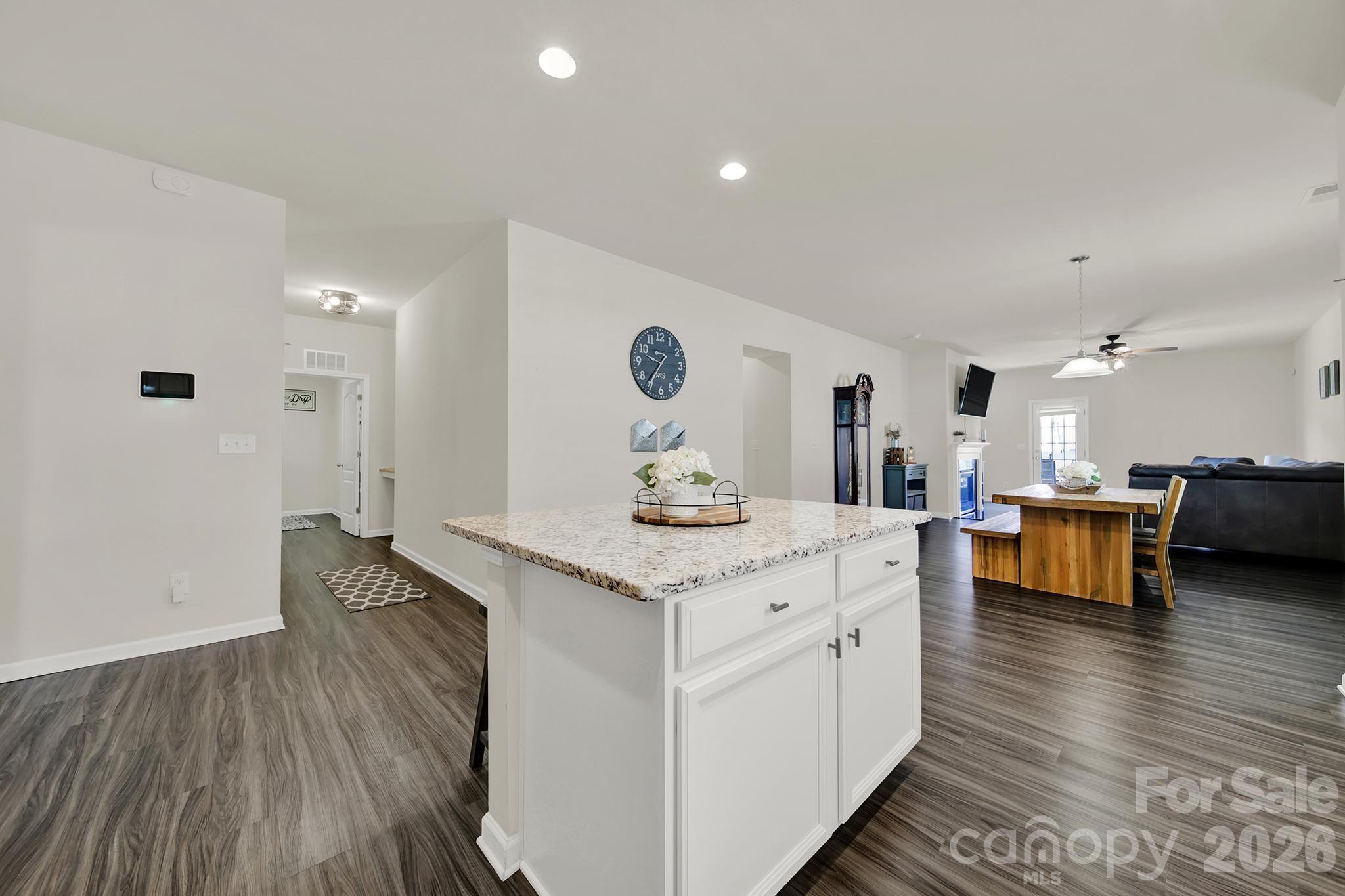 191 Willow Valley Drive Property Photo 6