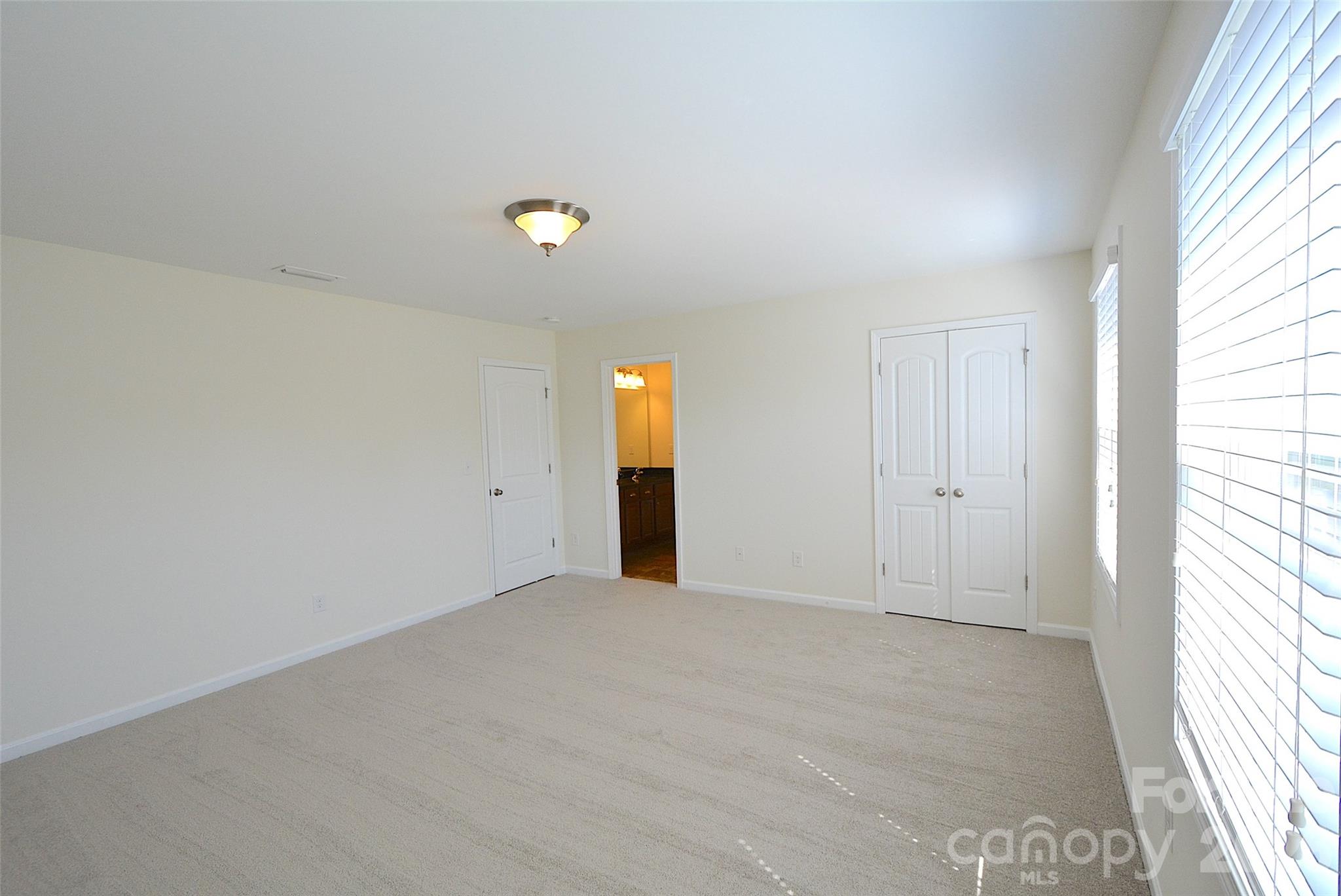 5825 Pepperpike Way 212 Property Photo 24