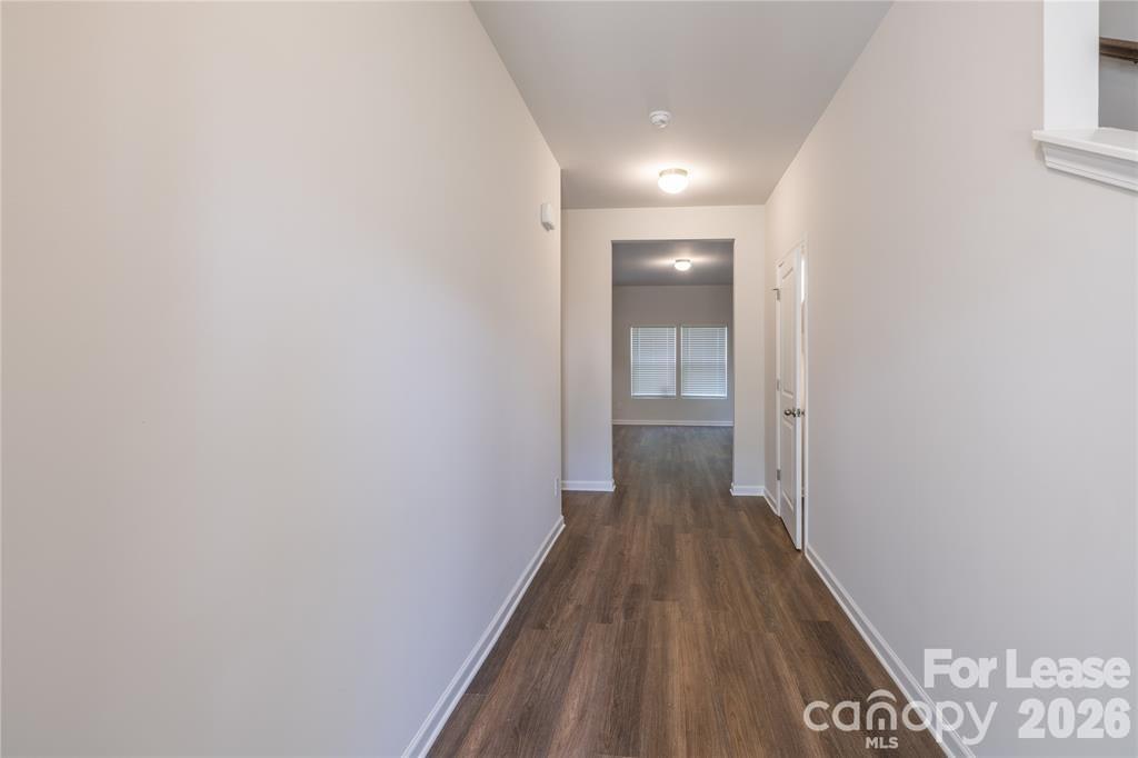 142 S Bell Avenue Property Photo 3