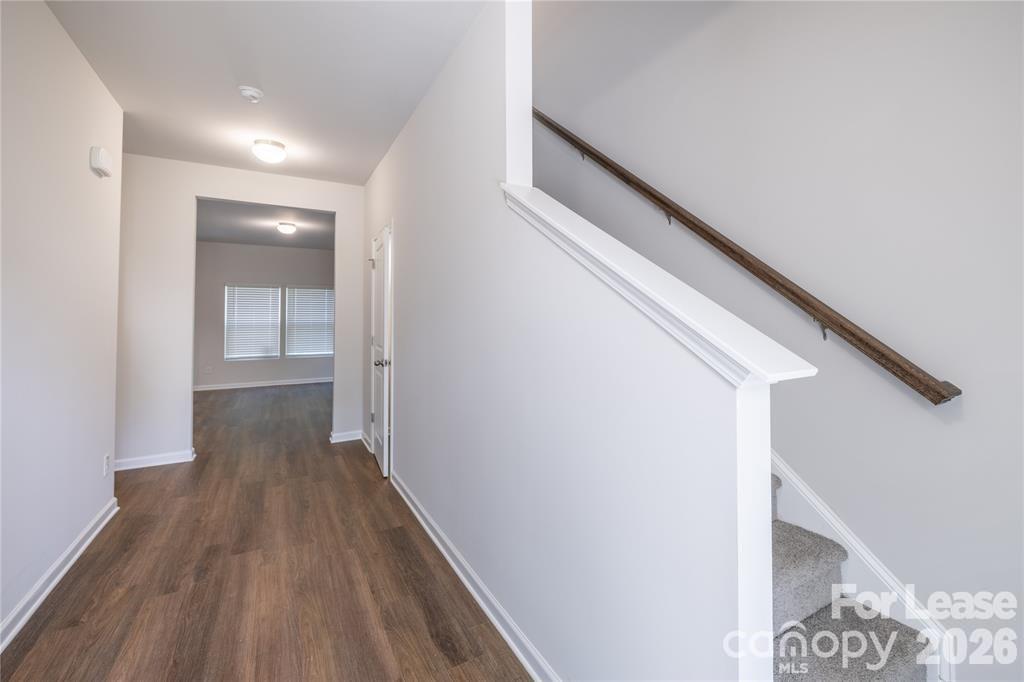 142 S Bell Avenue Property Photo 4