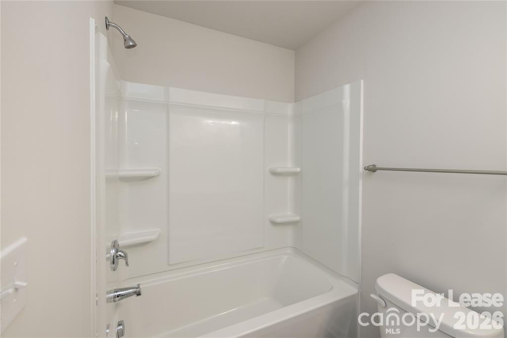 142 S Bell Avenue Property Photo 29