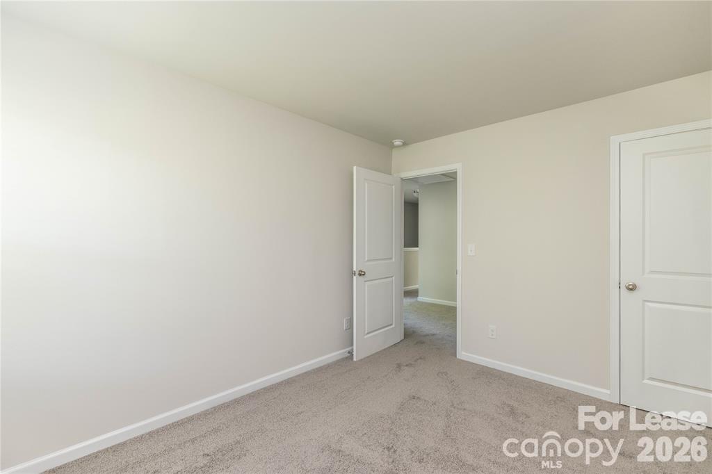 142 S Bell Avenue Property Photo 33