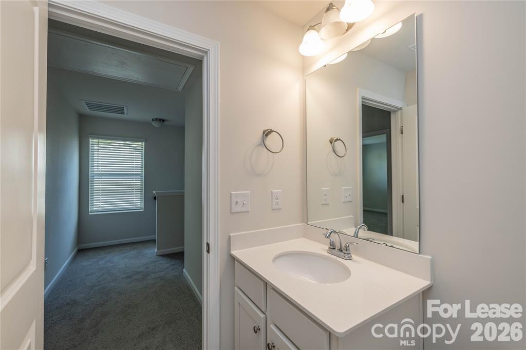 142 S Bell Avenue Property Photo 34