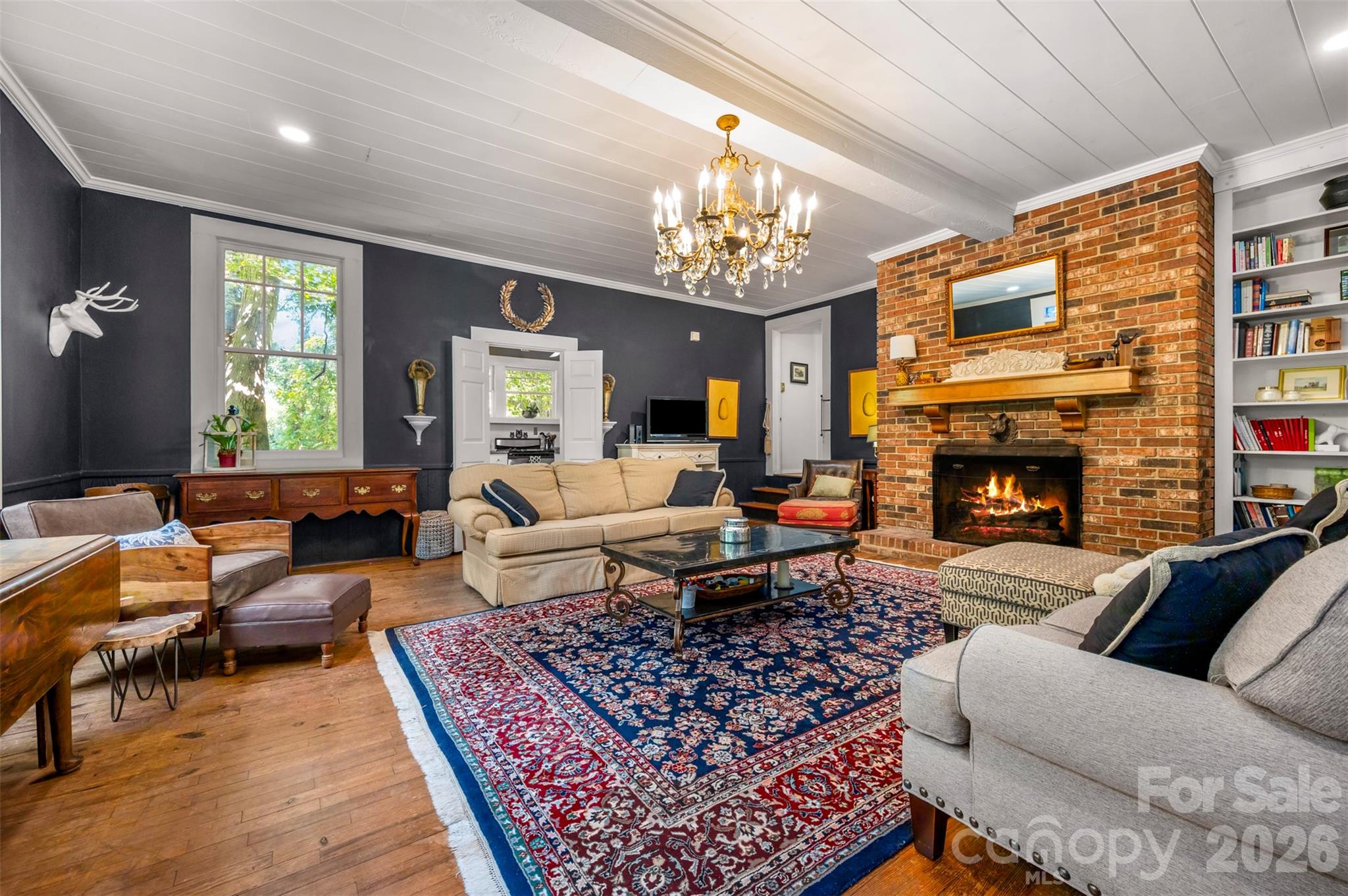 415 E Lakeshore Drive Property Photo 3