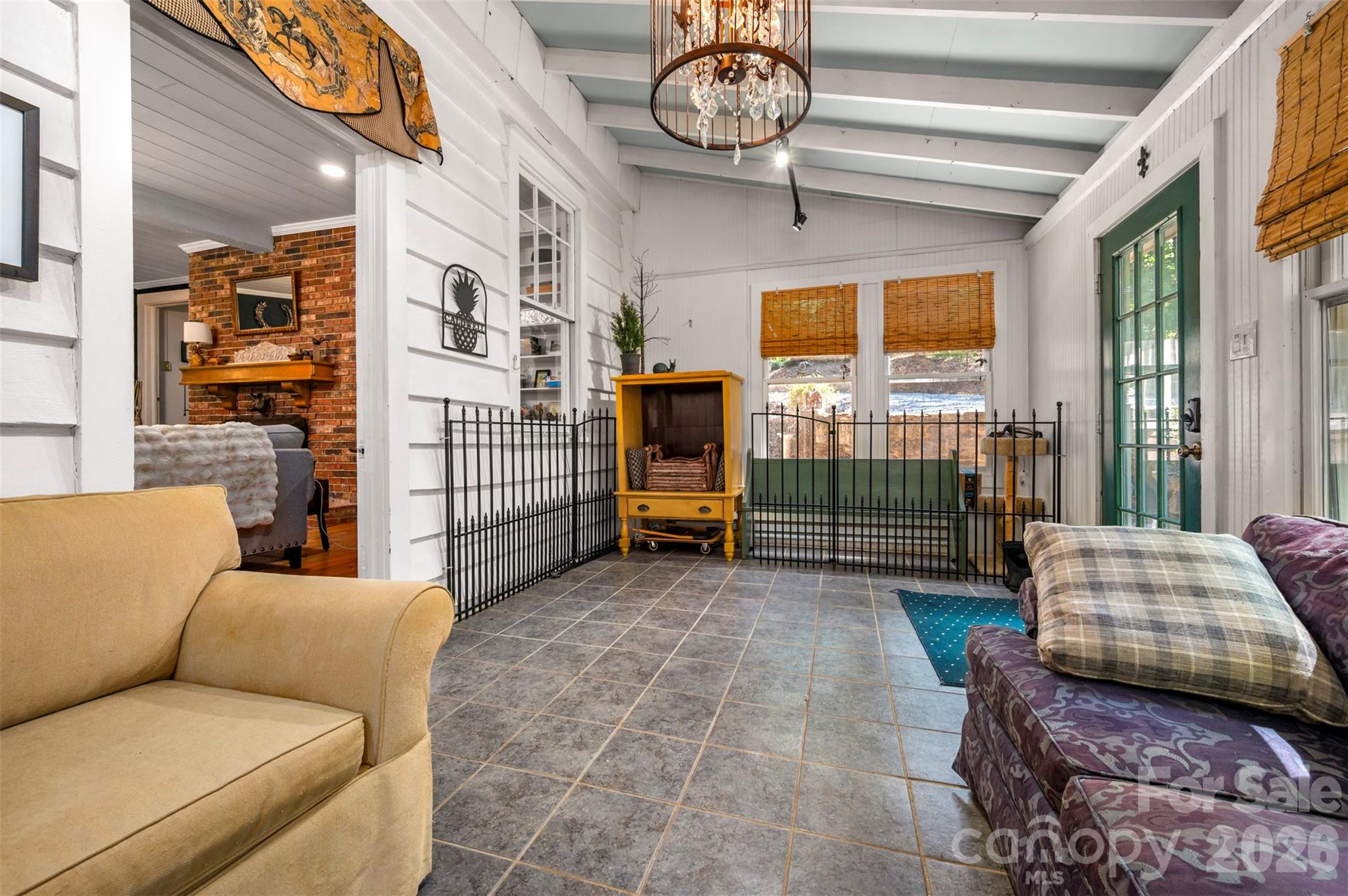 415 E Lakeshore Drive Property Photo 12