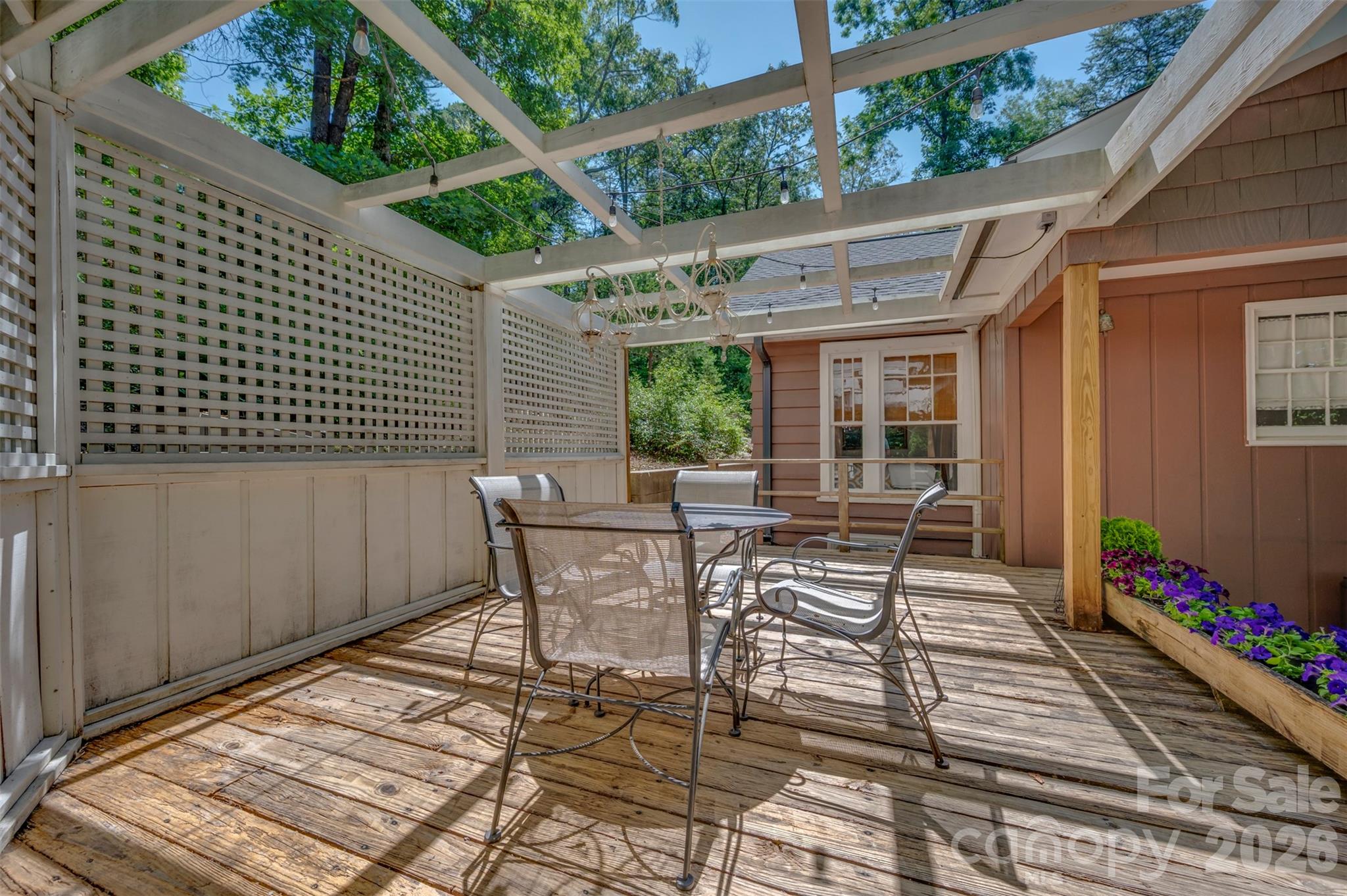 415 E Lakeshore Drive Property Photo 29