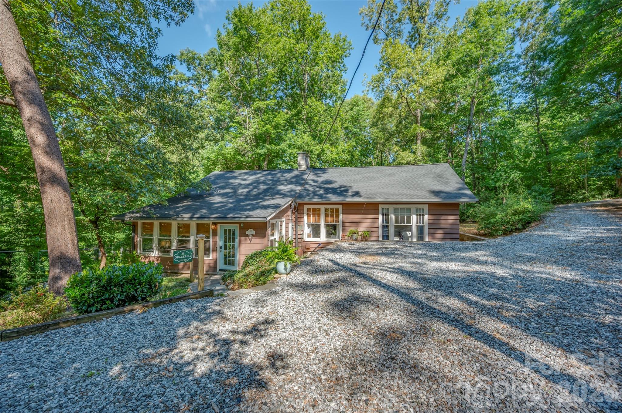 415 E Lakeshore Drive Property Photo 37