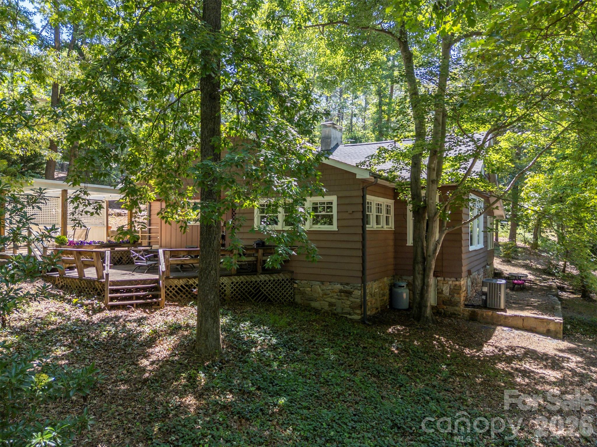 415 E Lakeshore Drive Property Photo 42