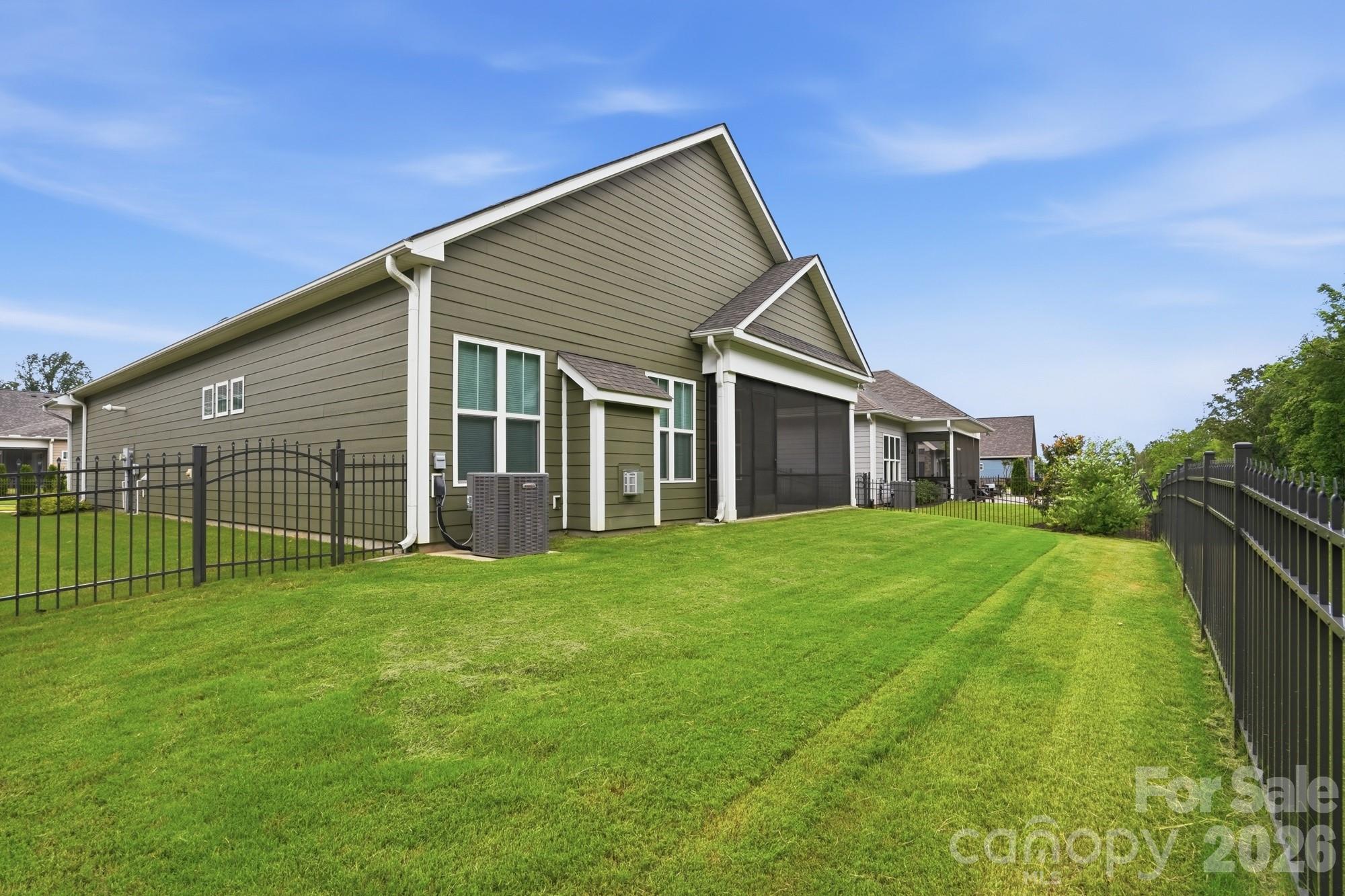 3049 Alveston Drive Property Photo 25