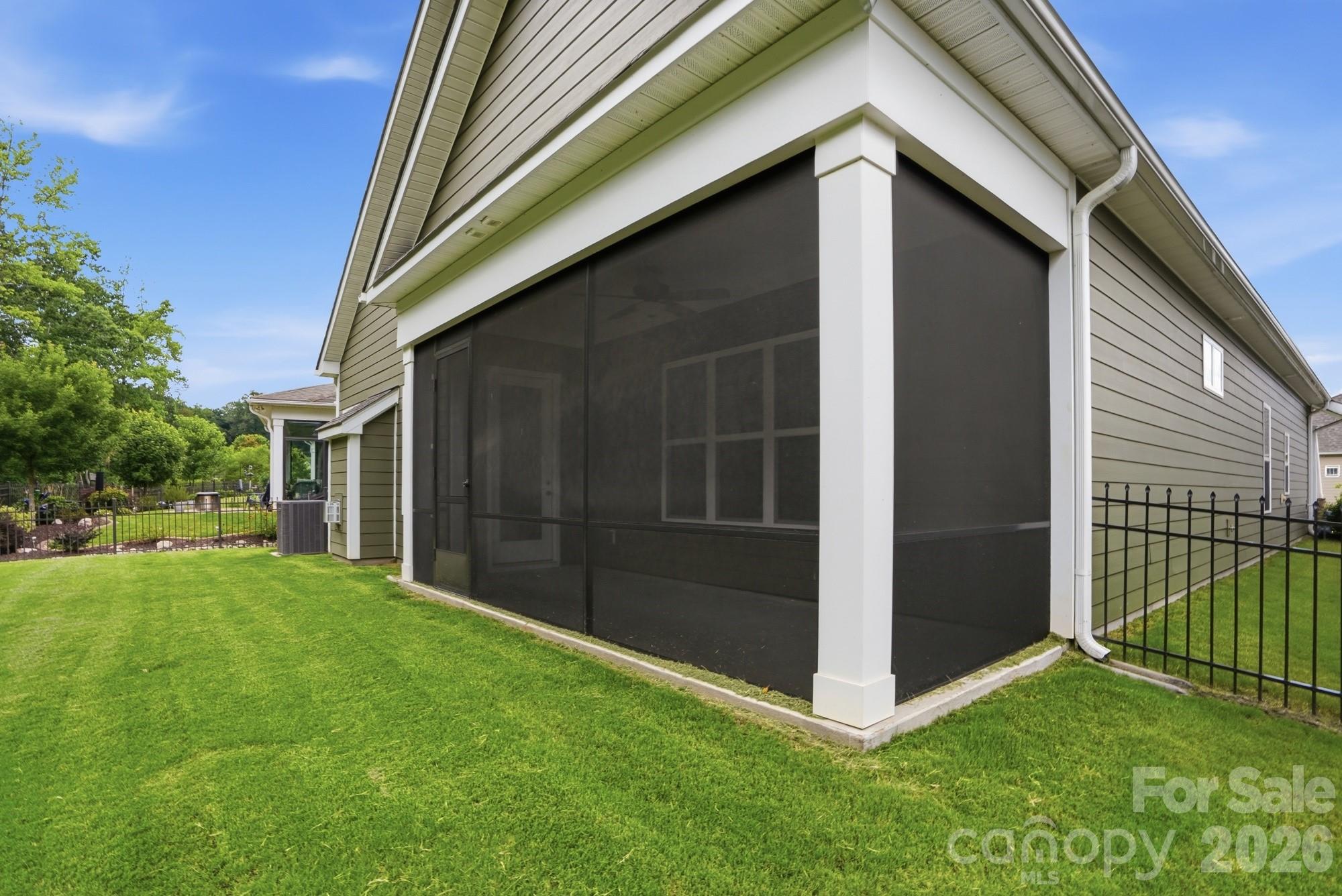 3049 Alveston Drive Property Photo 27